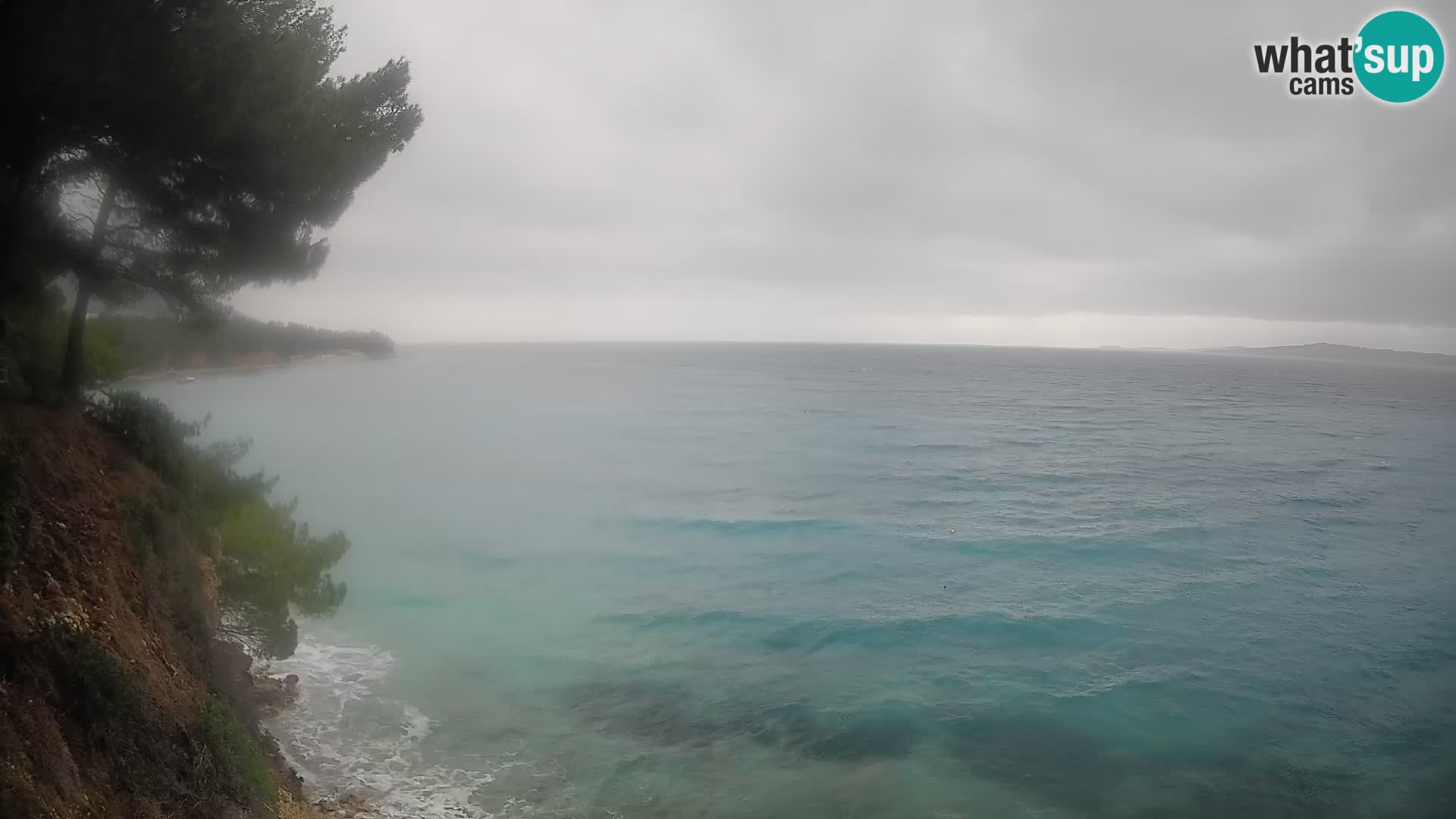 Spletna kamera Plaža Potočine Bol – Pogled v živo na plažo Borak, otok Brač