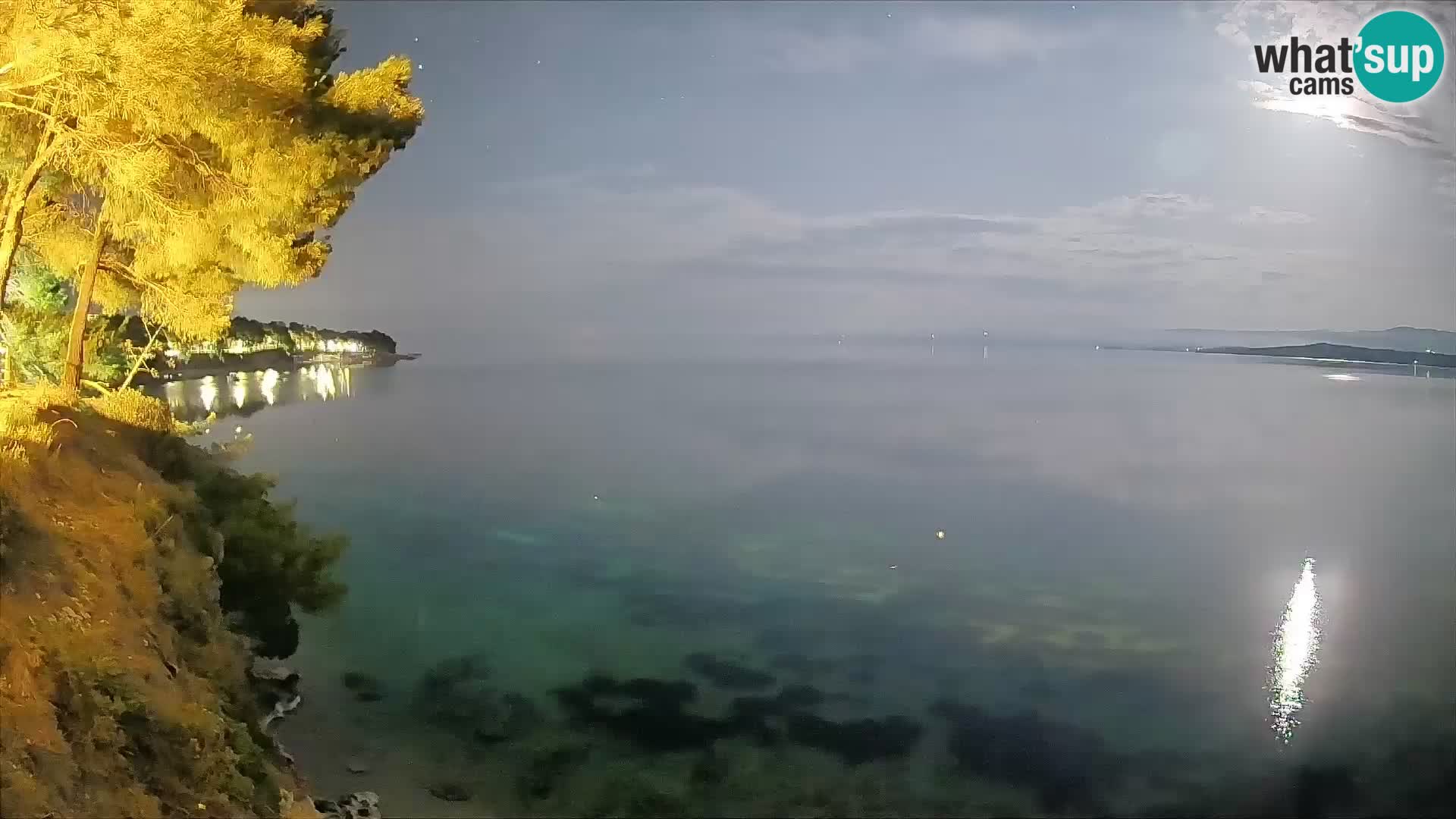 Webcam Spiaggia Potočine Bol – Vista live sulla spiaggia Borak, Isola di Brač