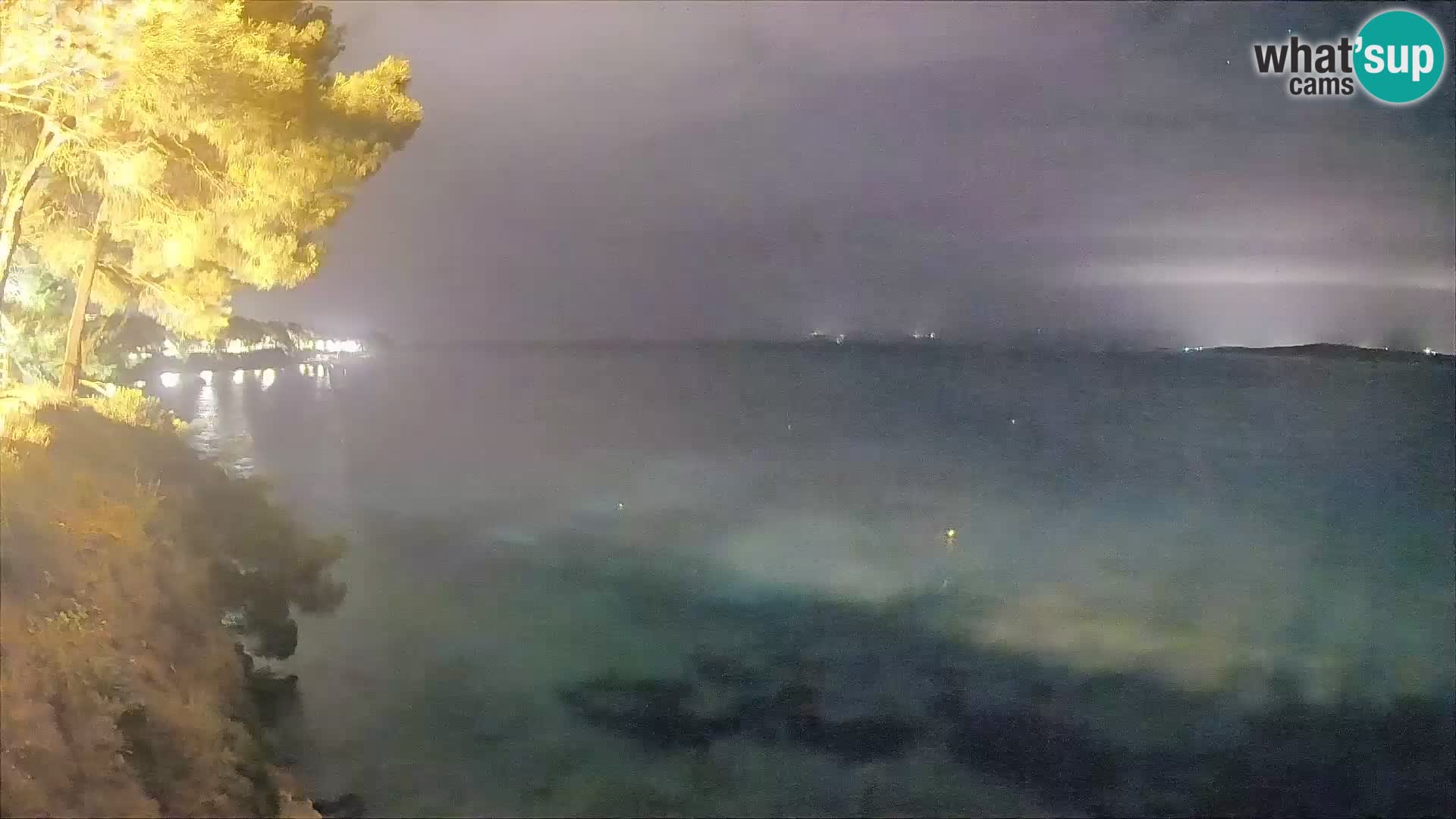 Webcam Spiaggia Potočine Bol – Vista live sulla spiaggia Borak, Isola di Brač