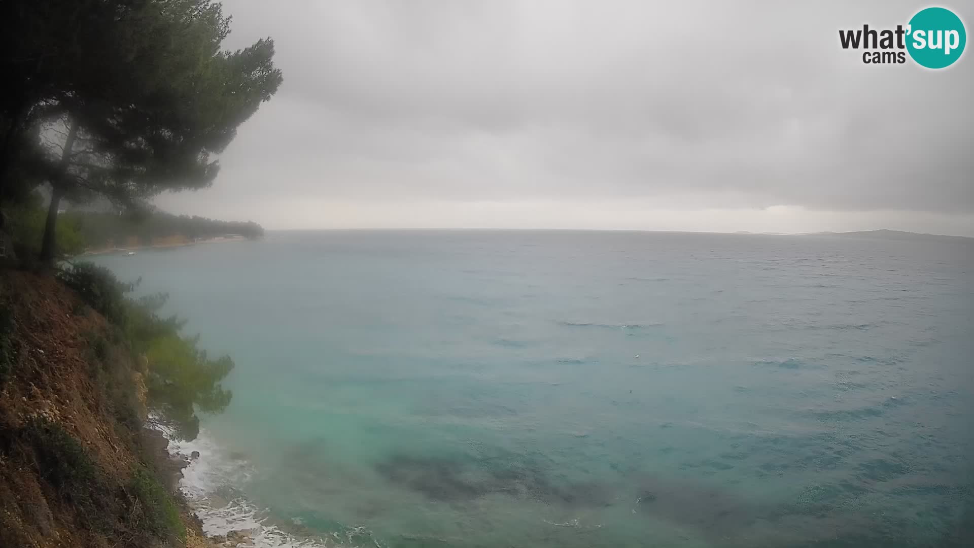 Spletna kamera Plaža Potočine Bol – Pogled v živo na plažo Borak, otok Brač