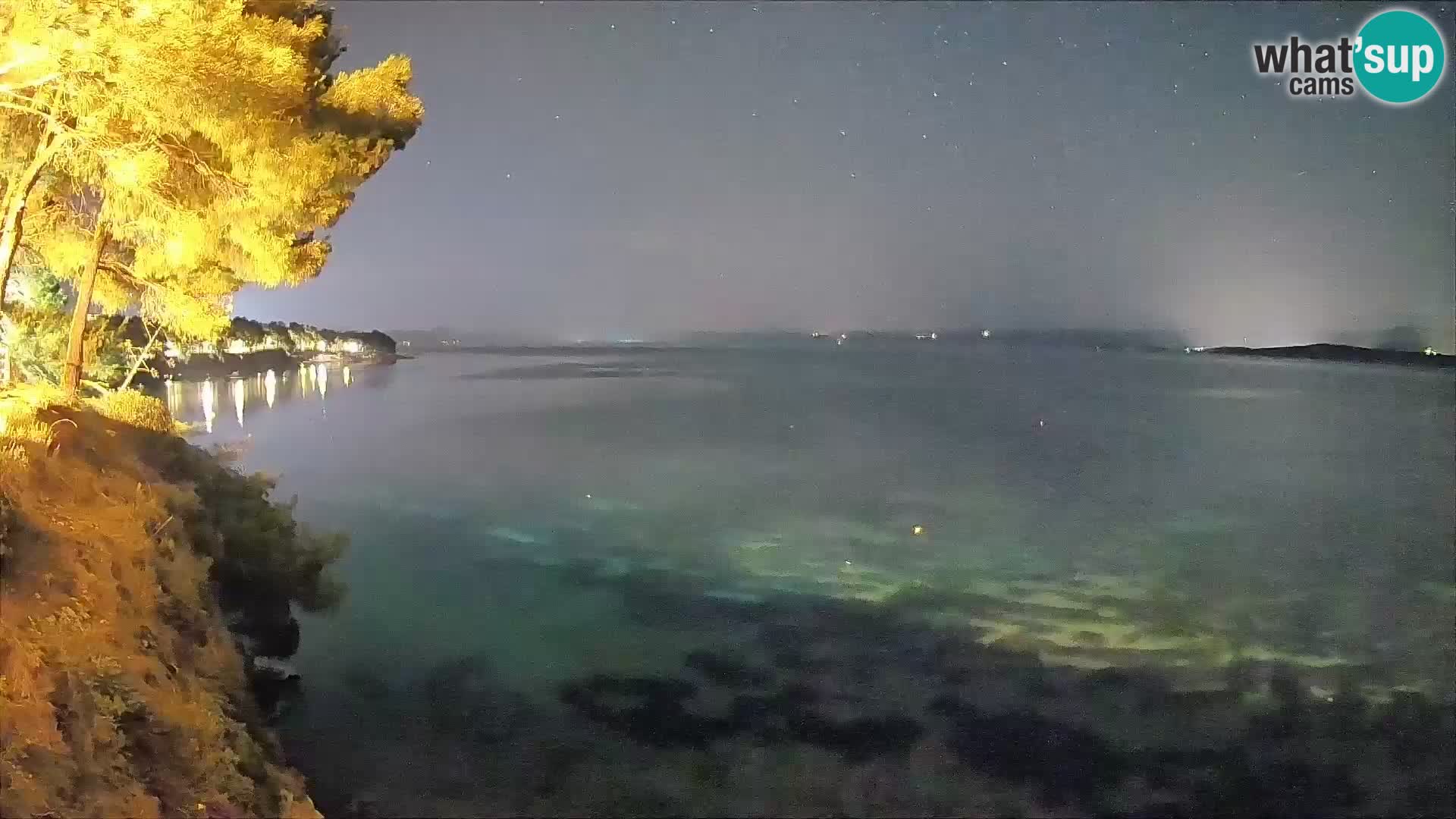 Web kamera Potočine Bol – Pogled uživo na plažu Borak, otok Brač