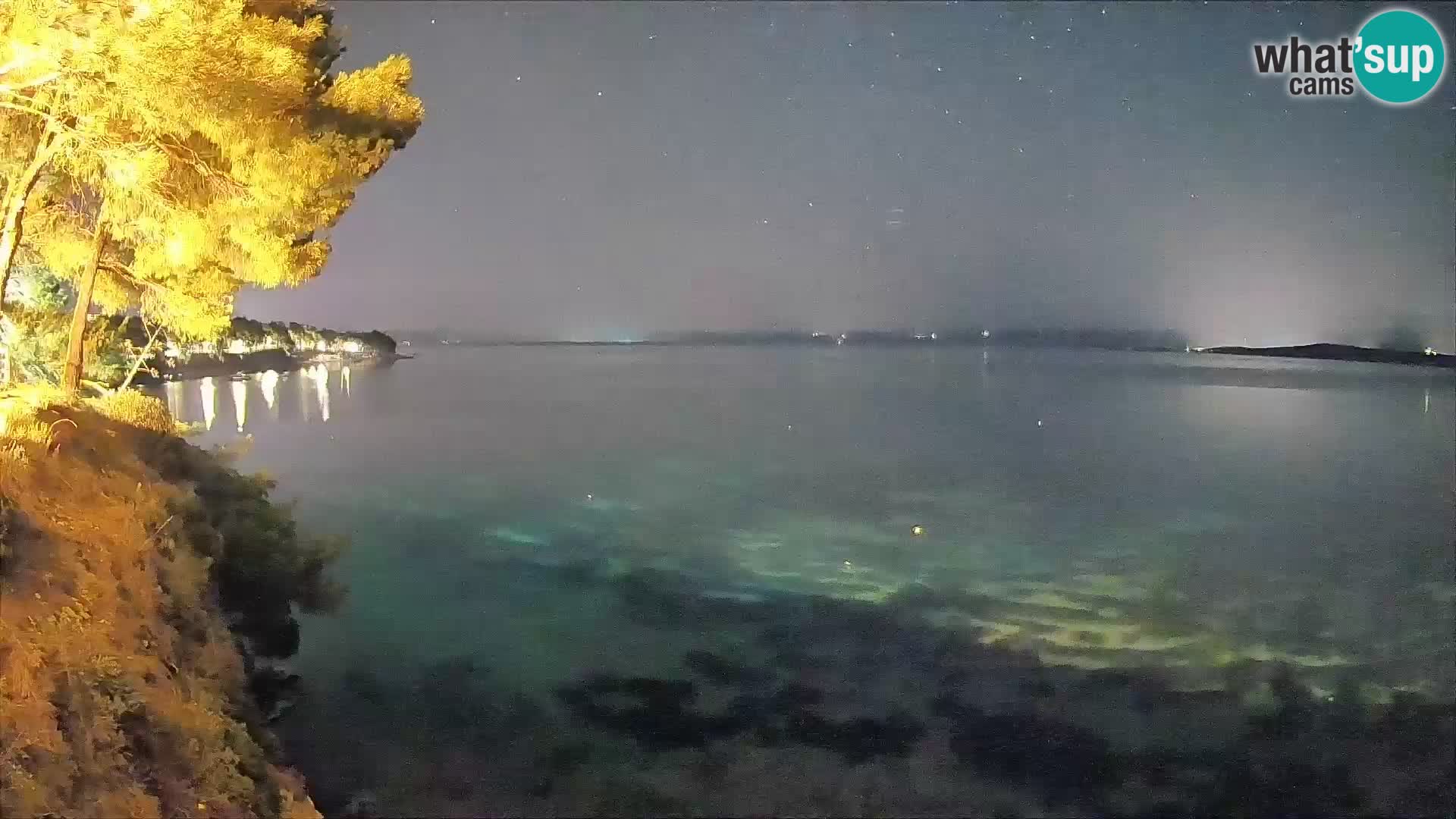 Web kamera Potočine Bol – Pogled uživo na plažu Borak, otok Brač