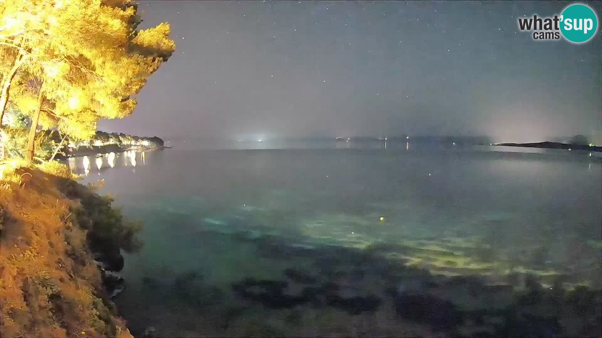 Web kamera Potočine Bol – Pogled uživo na plažu Borak, otok Brač