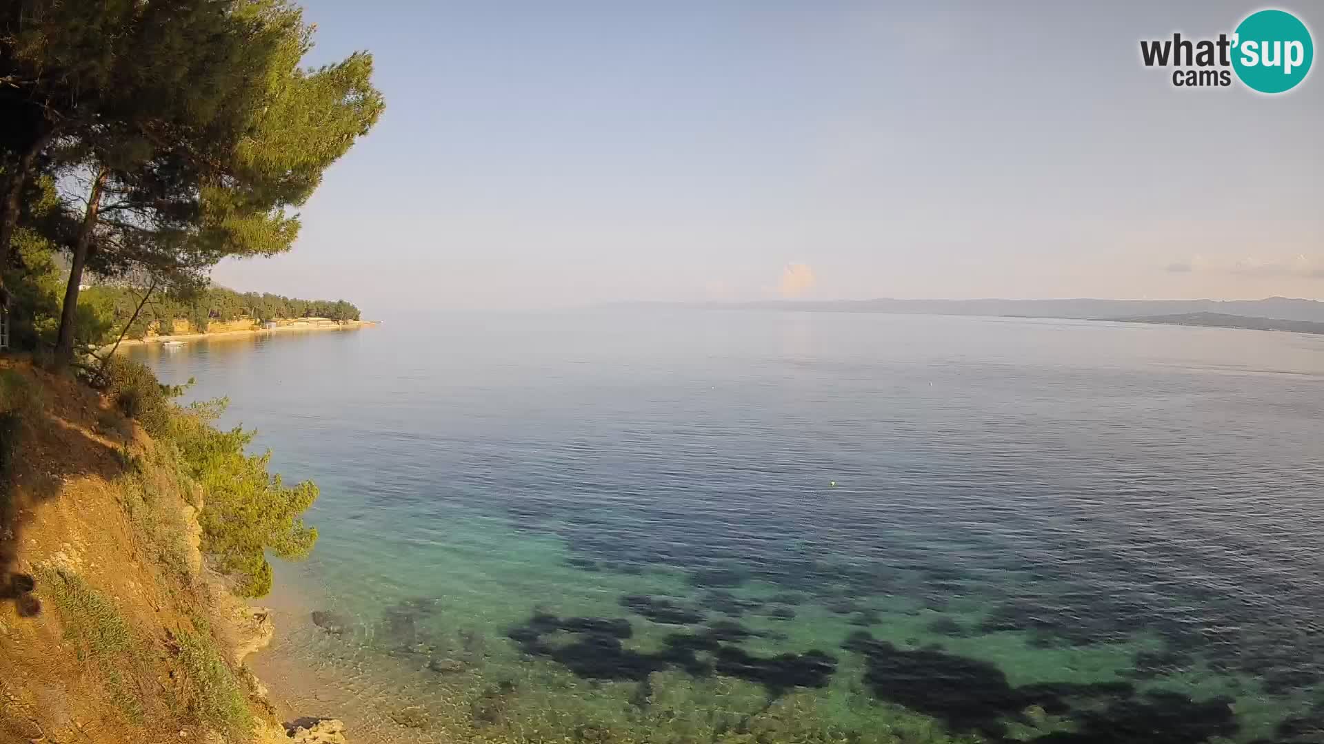 Spletna kamera Plaža Potočine Bol – Pogled v živo na plažo Borak, otok Brač