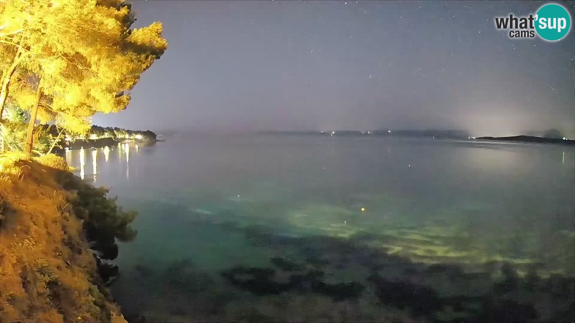 Webcam Spiaggia Potočine Bol – Vista live sulla spiaggia Borak, Isola di Brač