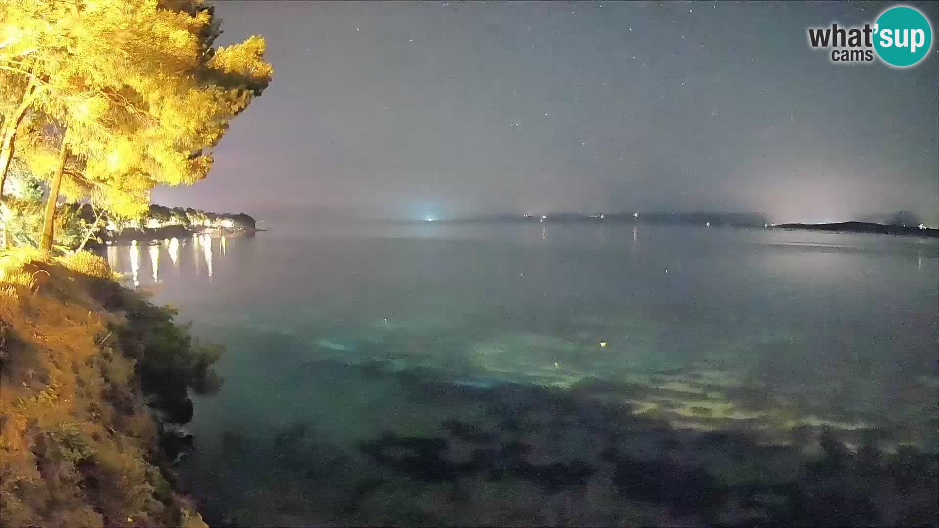 Webcam Spiaggia Potočine Bol – Vista live sulla spiaggia Borak, Isola di Brač