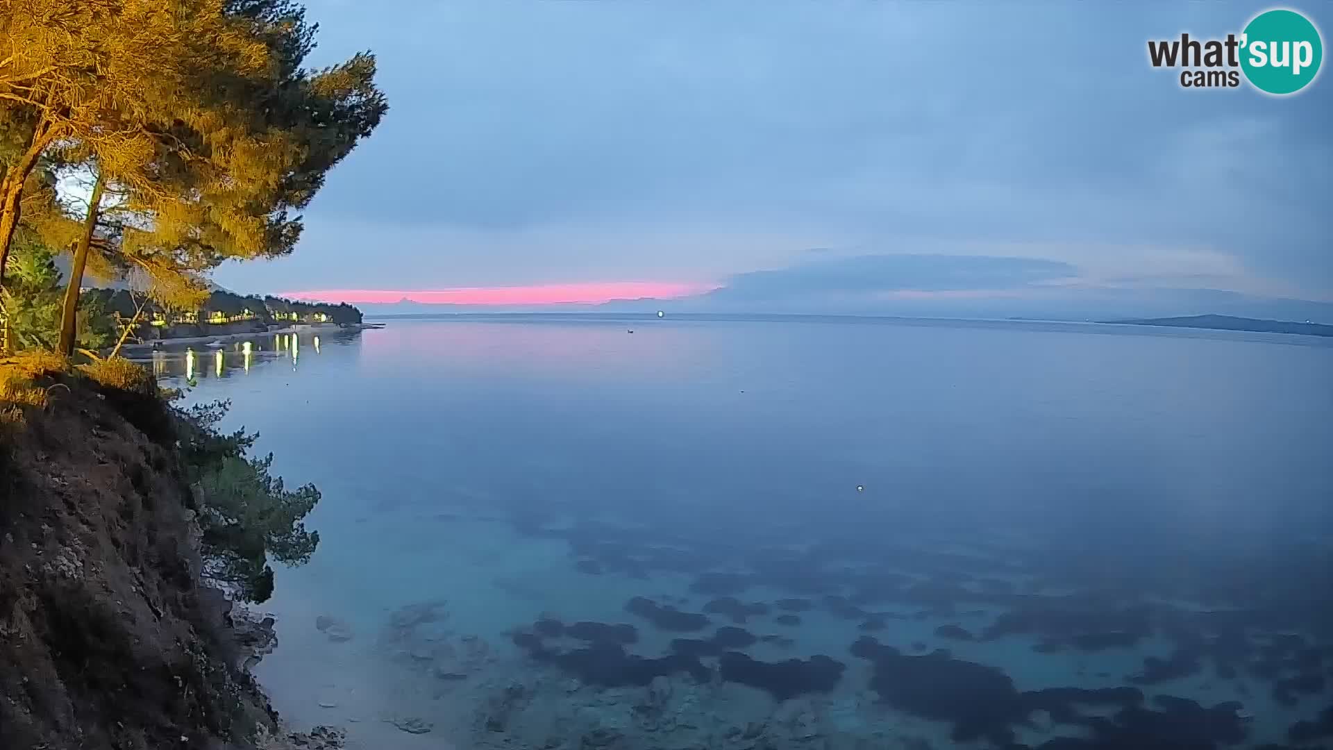 Web kamera Potočine Bol – Pogled uživo na plažu Borak, otok Brač