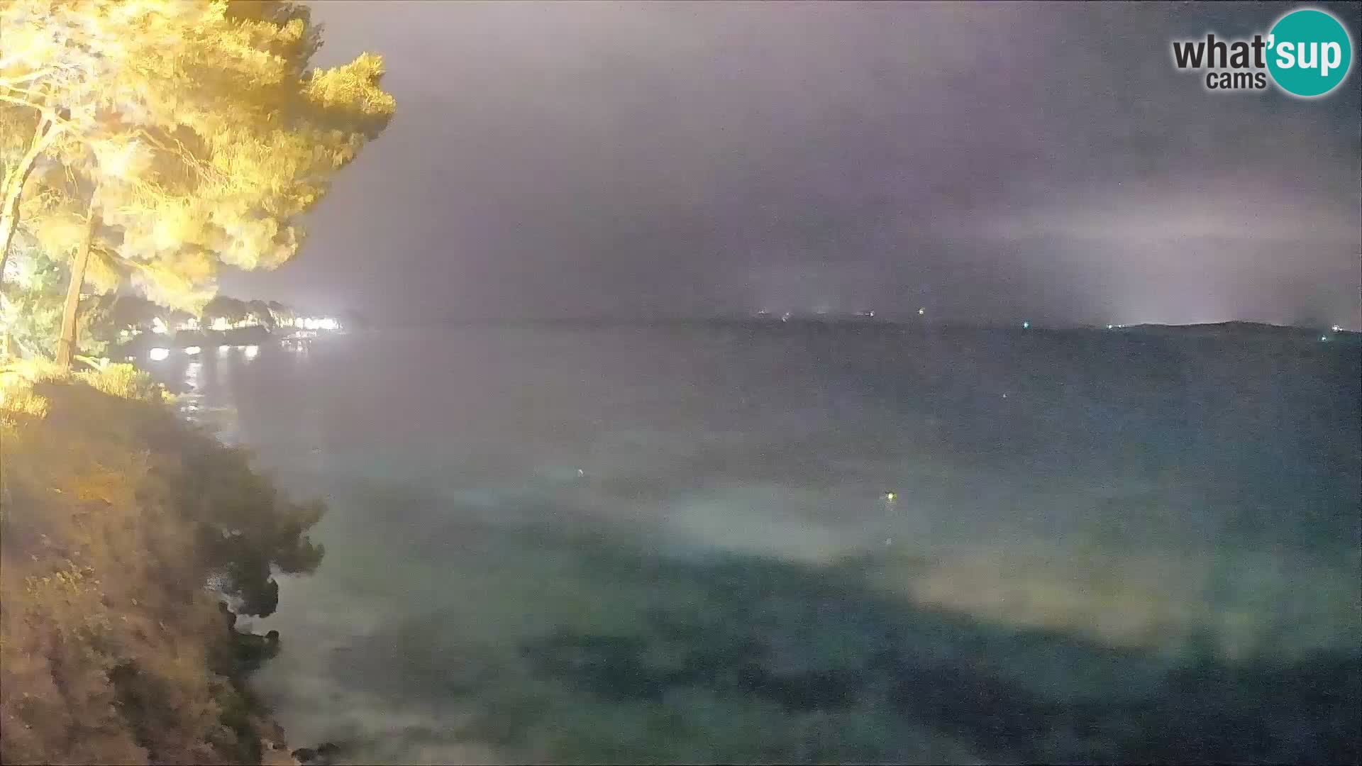 Web kamera Potočine Bol – Pogled uživo na plažu Borak, otok Brač