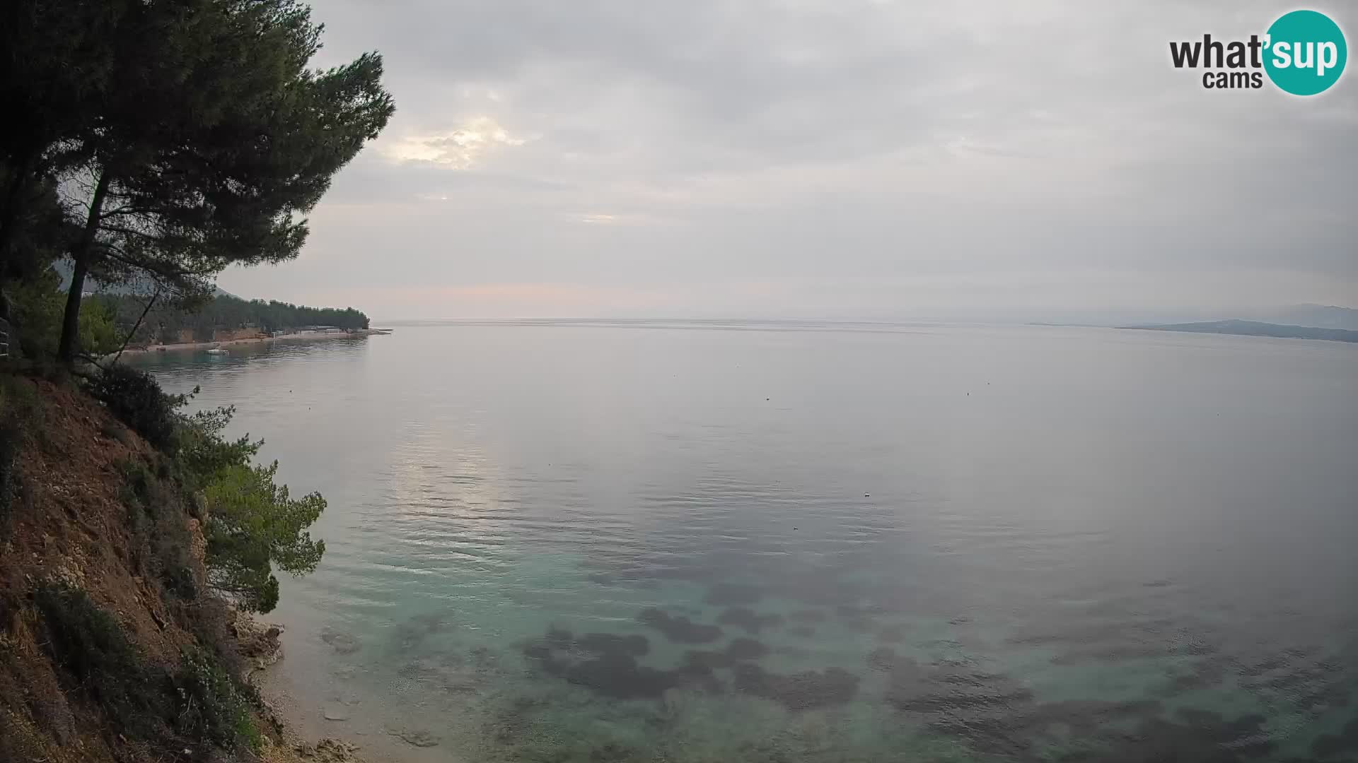 Spletna kamera Plaža Potočine Bol – Pogled v živo na plažo Borak, otok Brač