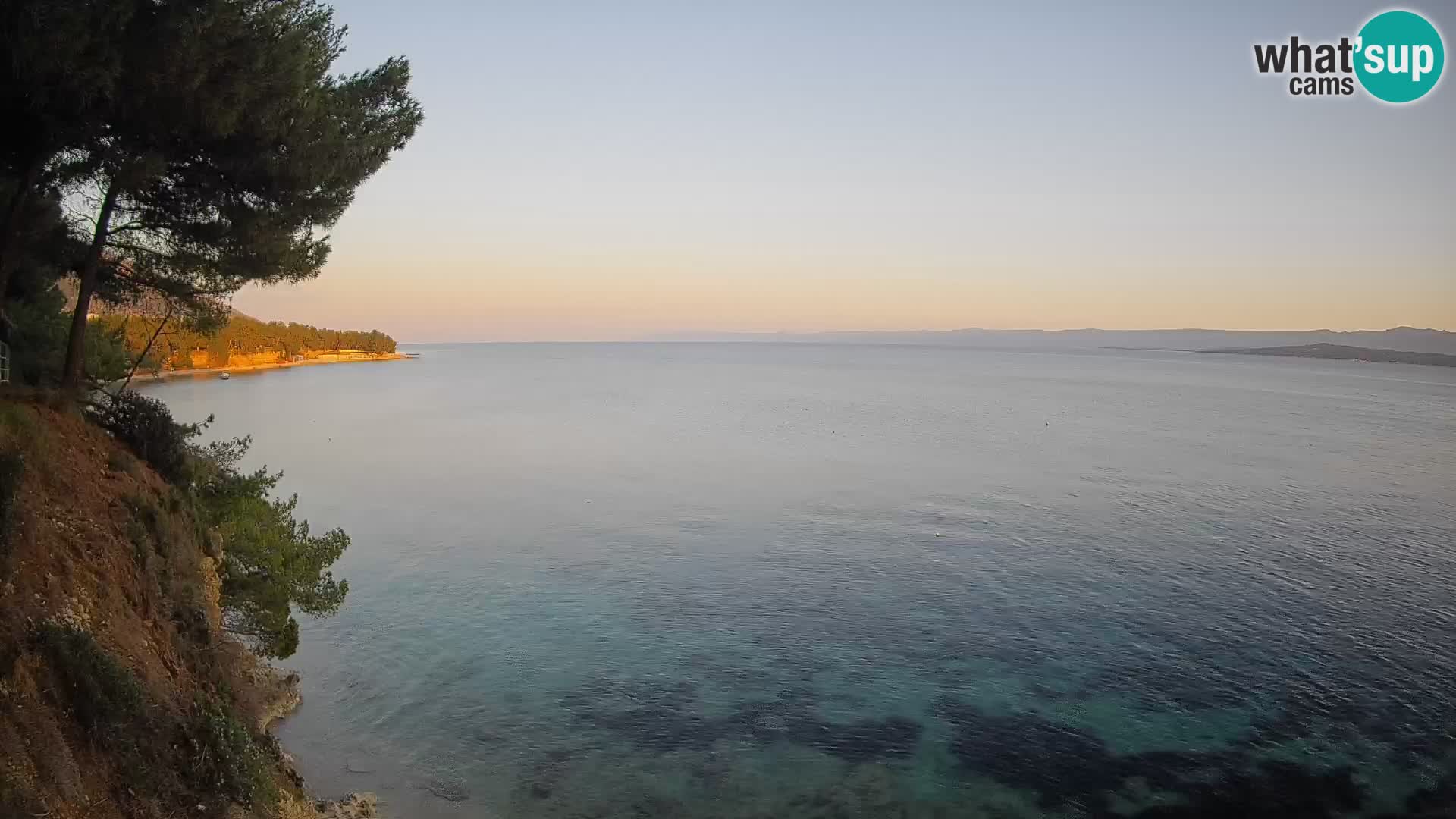 Spletna kamera Plaža Potočine Bol – Pogled v živo na plažo Borak, otok Brač