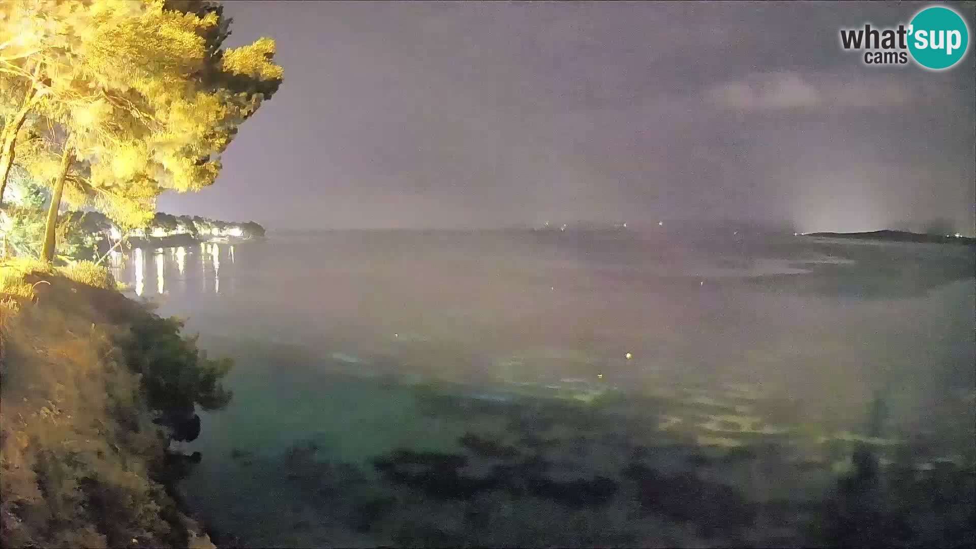 Webcam Spiaggia Potočine Bol – Vista live sulla spiaggia Borak, Isola di Brač