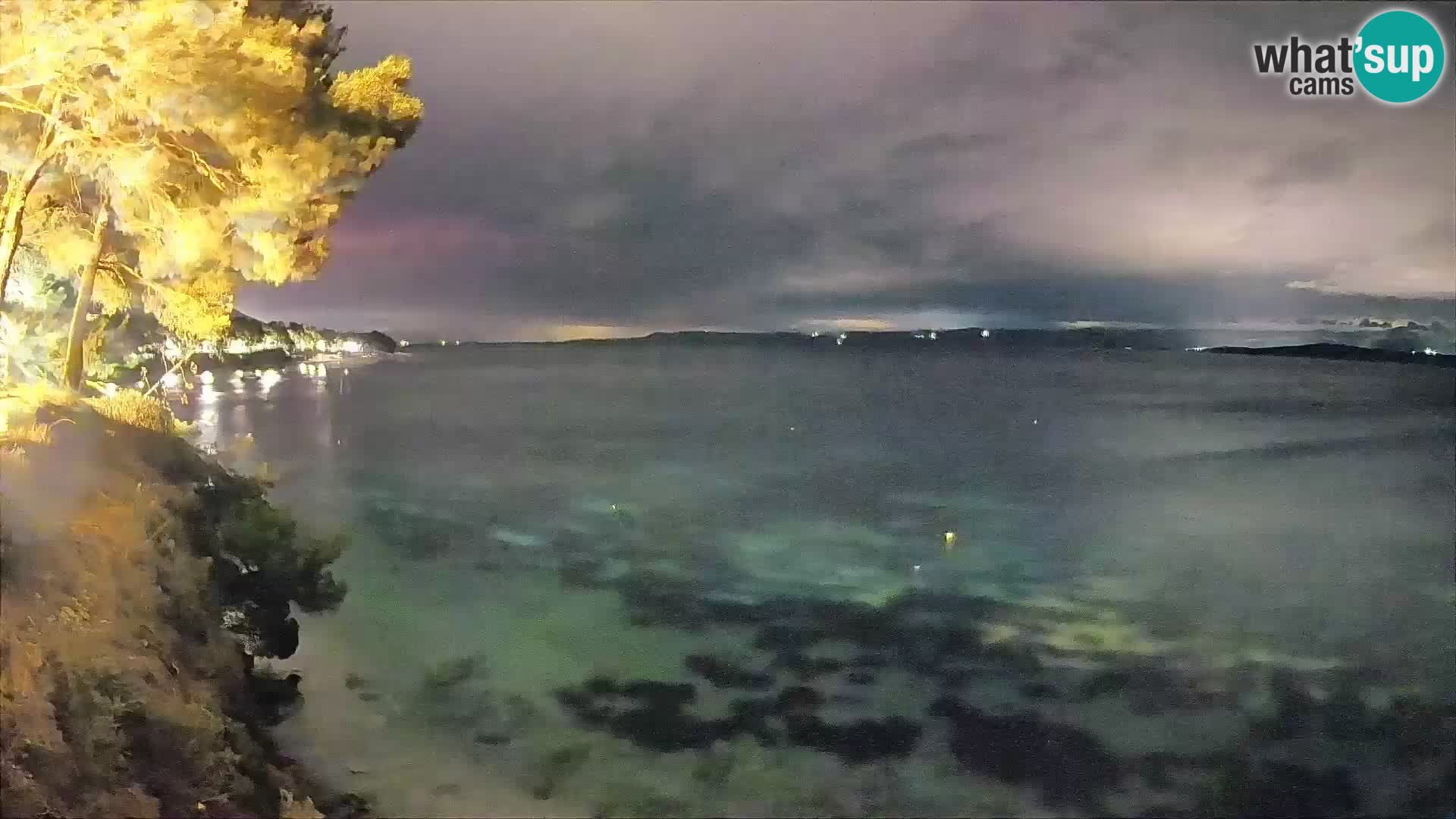 Webcam Spiaggia Potočine Bol – Vista live sulla spiaggia Borak, Isola di Brač