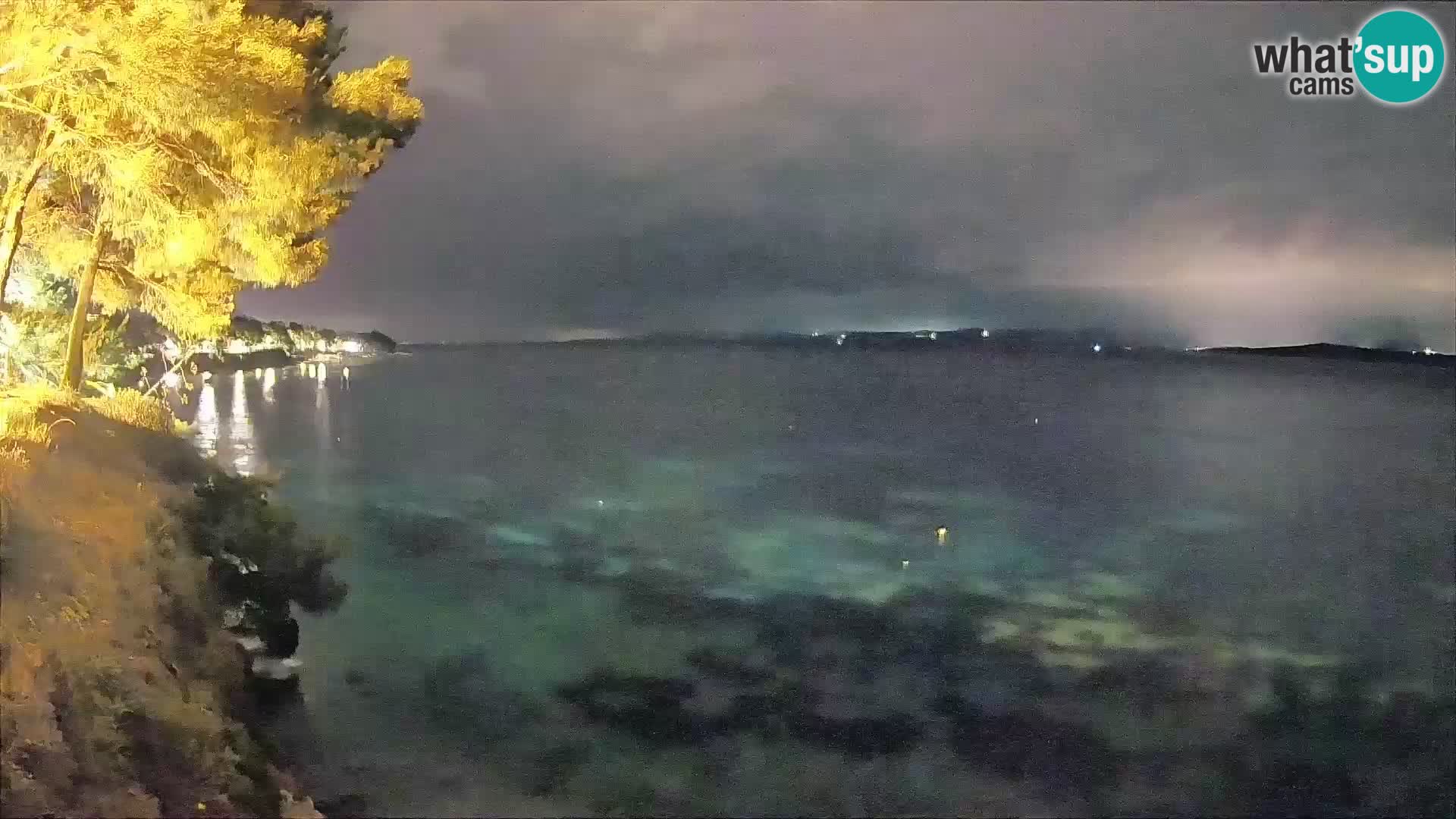 Web kamera Potočine Bol – Pogled uživo na plažu Borak, otok Brač