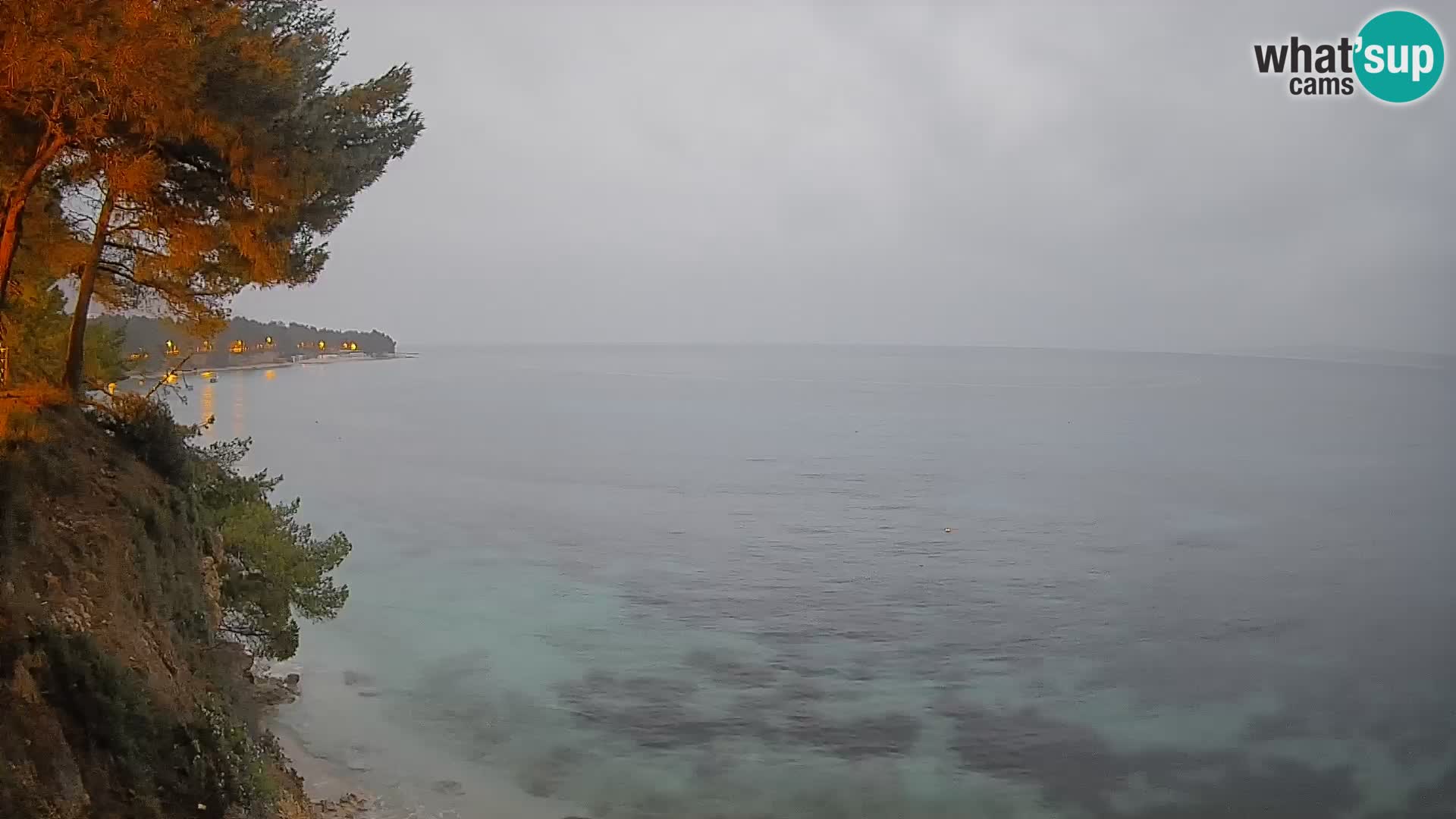 Webcam Spiaggia Potočine Bol – Vista live sulla spiaggia Borak, Isola di Brač