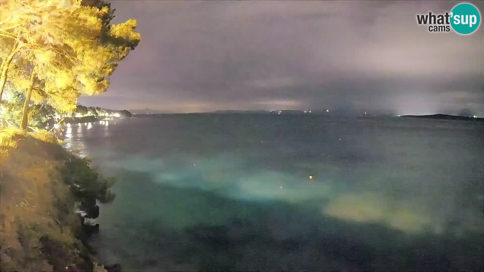 Web kamera Potočine Bol – Pogled uživo na plažu Borak, otok Brač