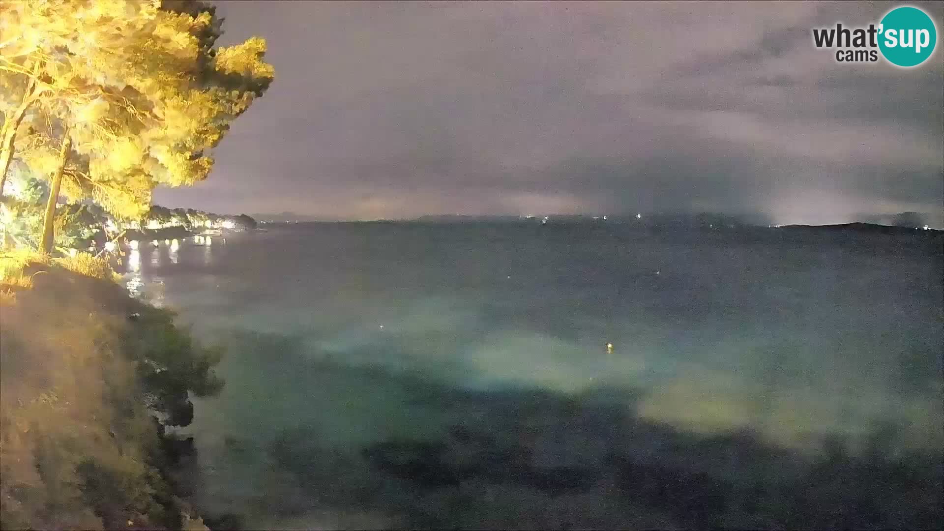 Web kamera Potočine Bol – Pogled uživo na plažu Borak, otok Brač