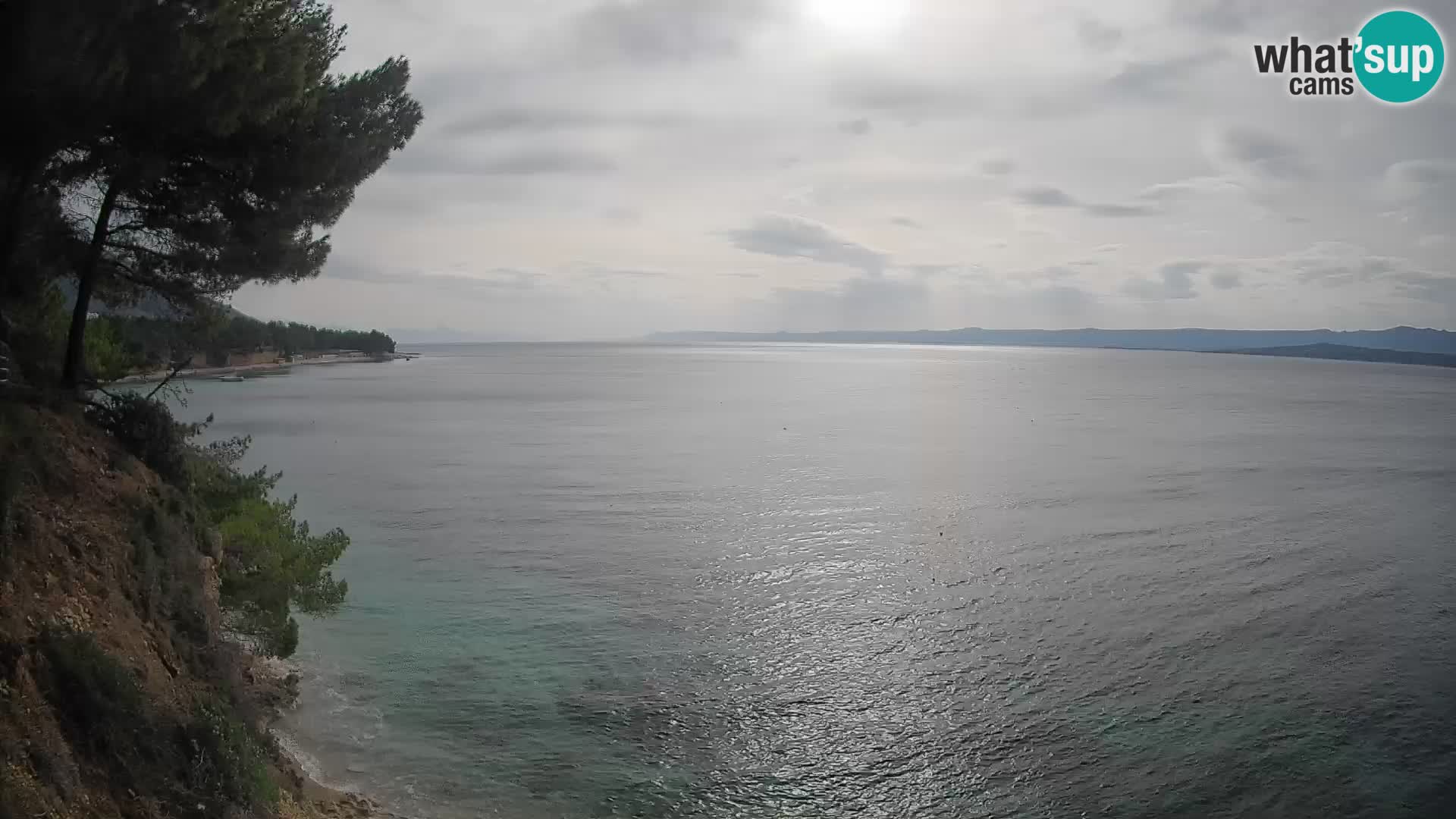 Spletna kamera Plaža Potočine Bol – Pogled v živo na plažo Borak, otok Brač