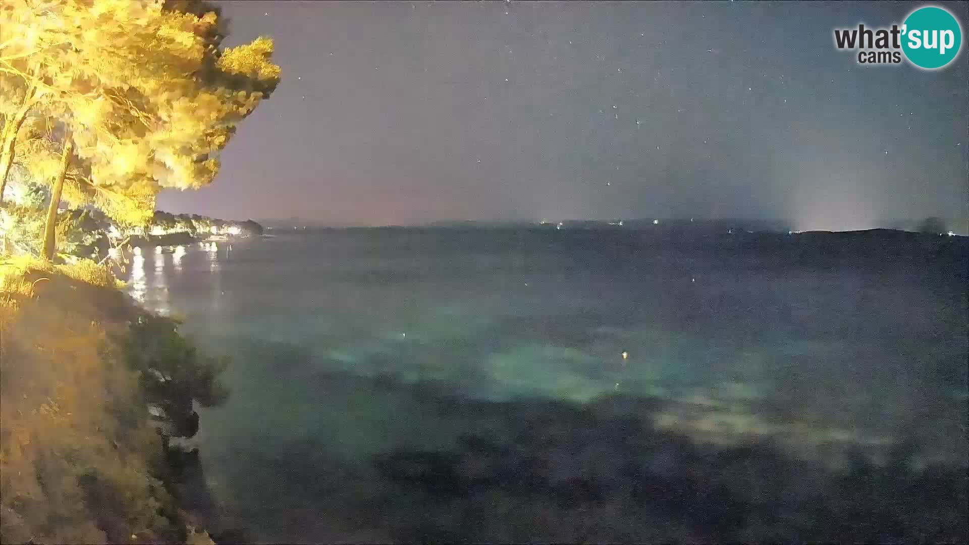 Webcam Spiaggia Potočine Bol – Vista live sulla spiaggia Borak, Isola di Brač