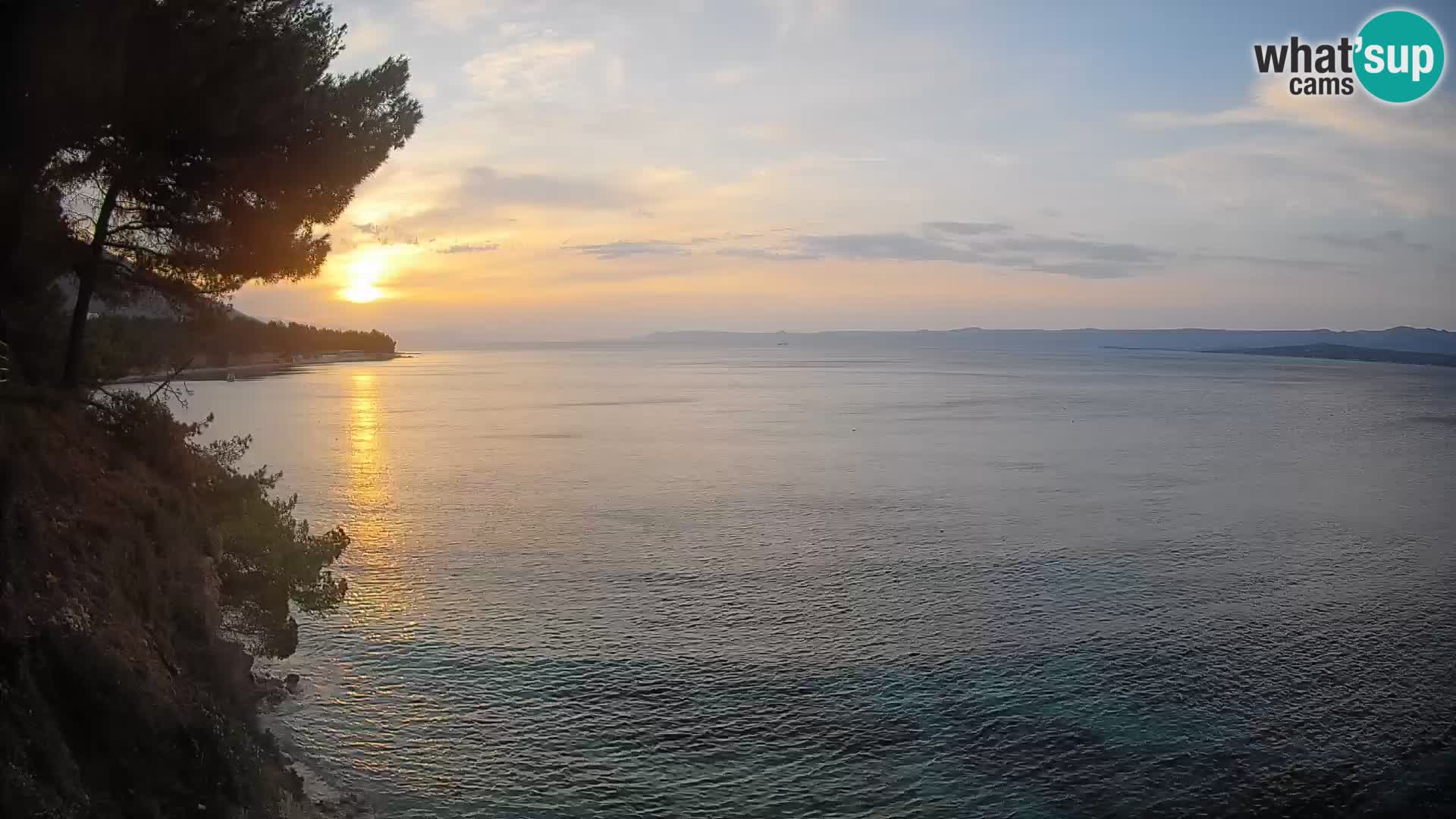 Spletna kamera Plaža Potočine Bol – Pogled v živo na plažo Borak, otok Brač