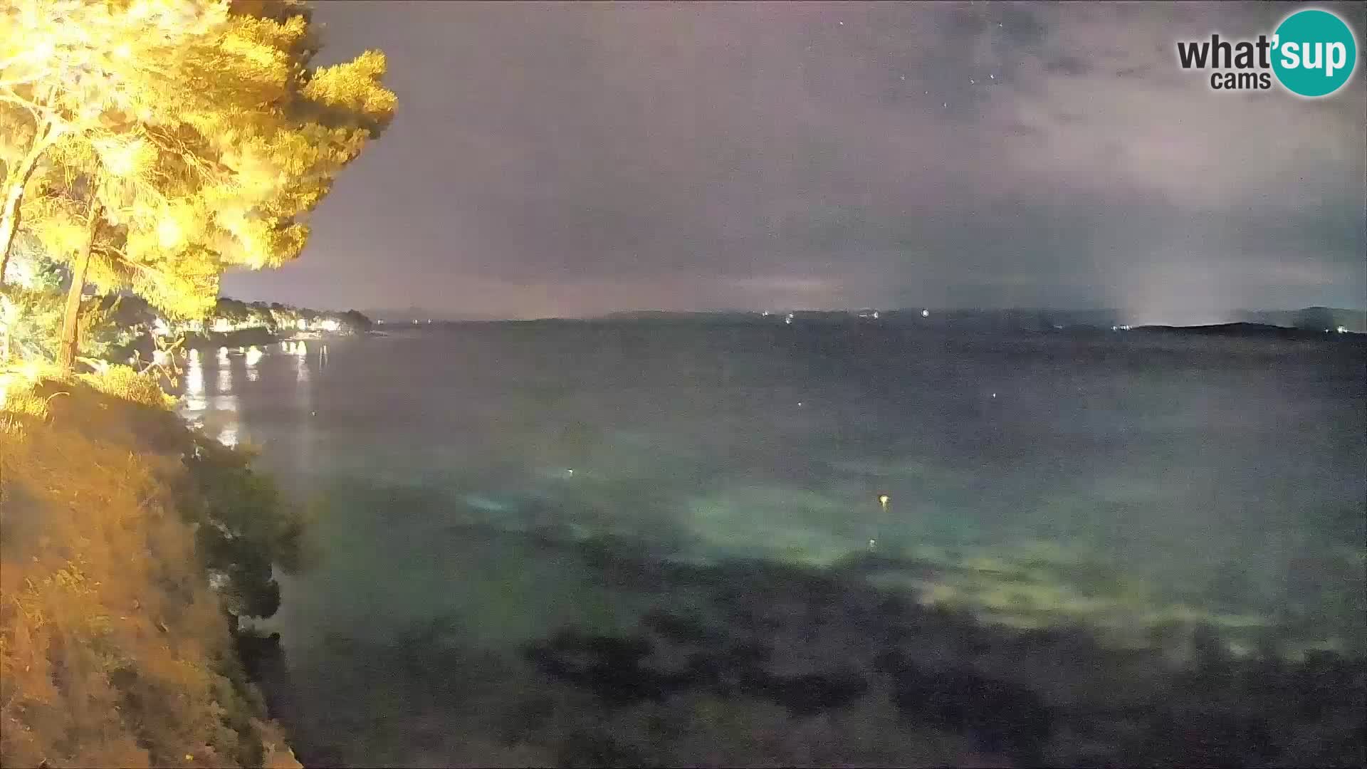 Web kamera Potočine Bol – Pogled uživo na plažu Borak, otok Brač