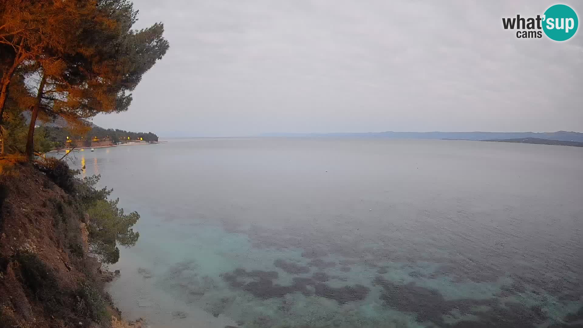 Webcam Spiaggia Potočine Bol – Vista live sulla spiaggia Borak, Isola di Brač