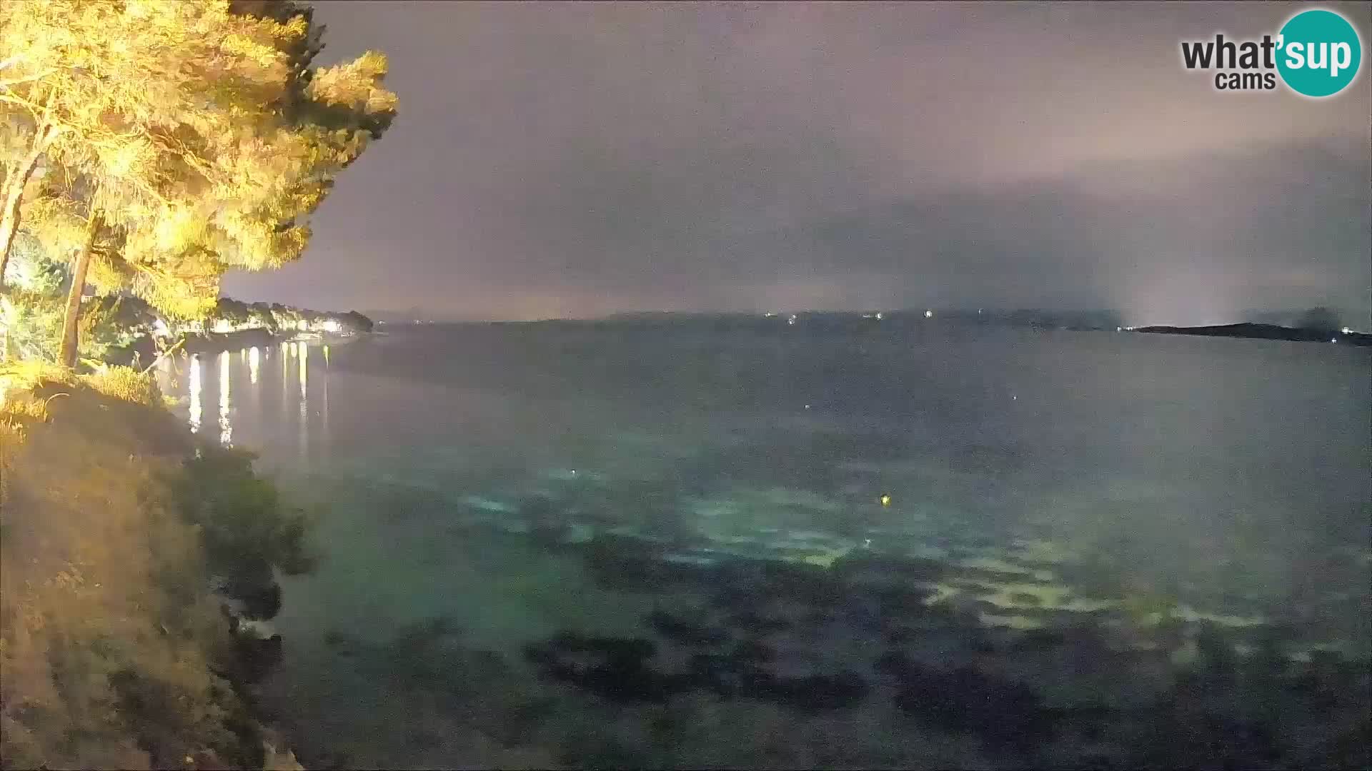 Webcam Spiaggia Potočine Bol – Vista live sulla spiaggia Borak, Isola di Brač
