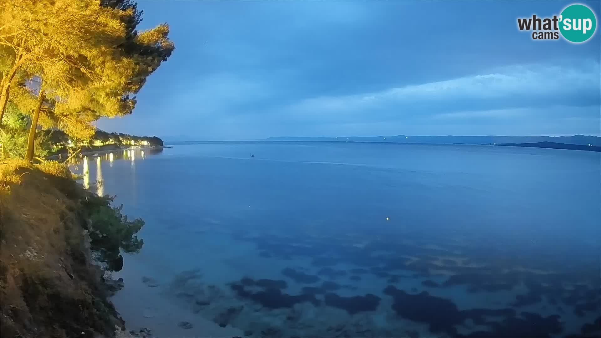 Web kamera Potočine Bol – Pogled uživo na plažu Borak, otok Brač