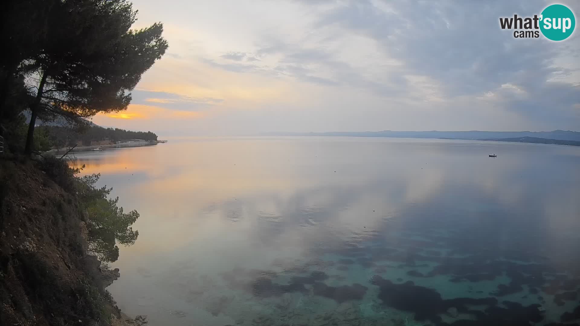 Web kamera Potočine Bol – Pogled uživo na plažu Borak, otok Brač