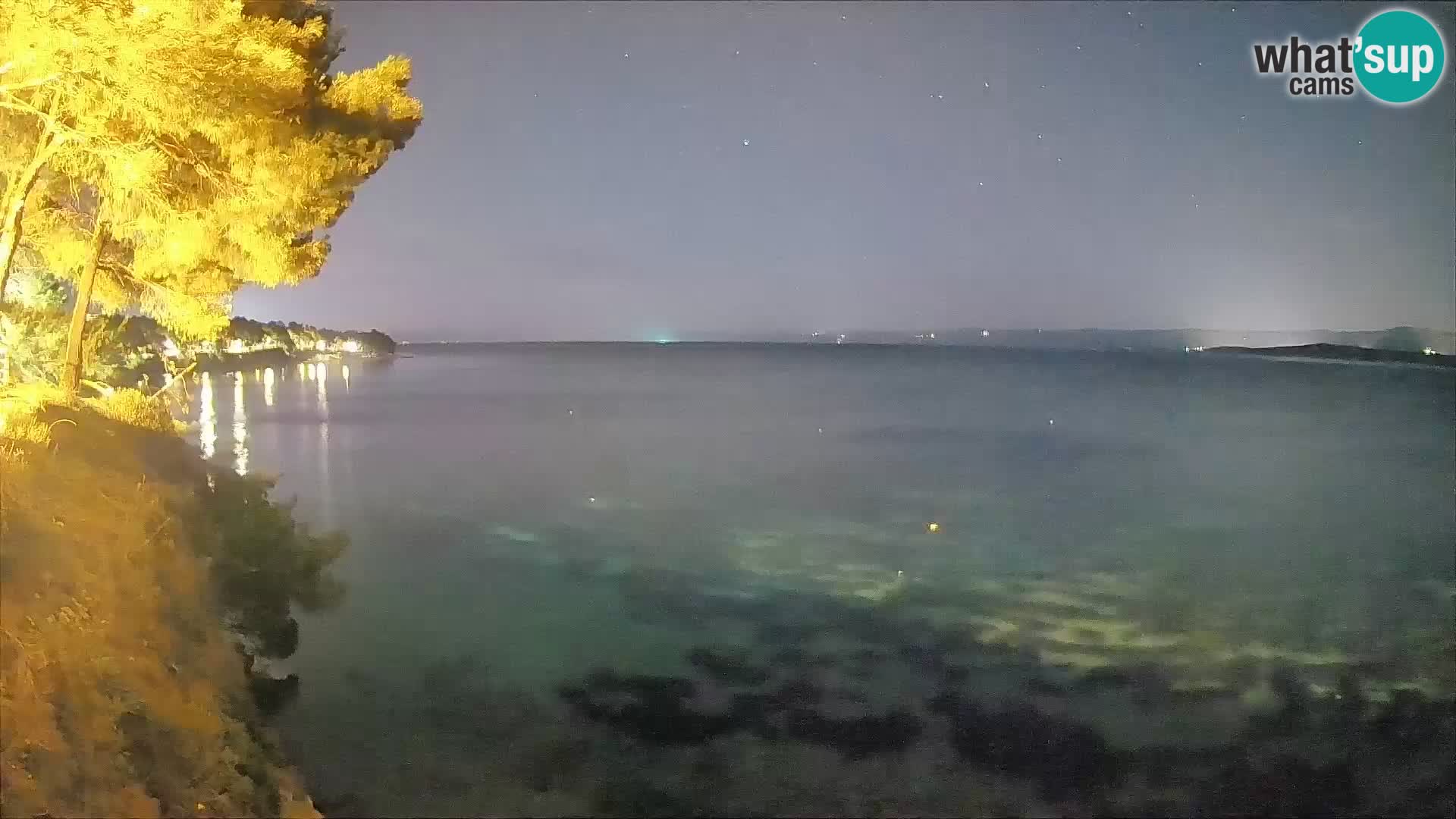 Webcam Spiaggia Potočine Bol – Vista live sulla spiaggia Borak, Isola di Brač
