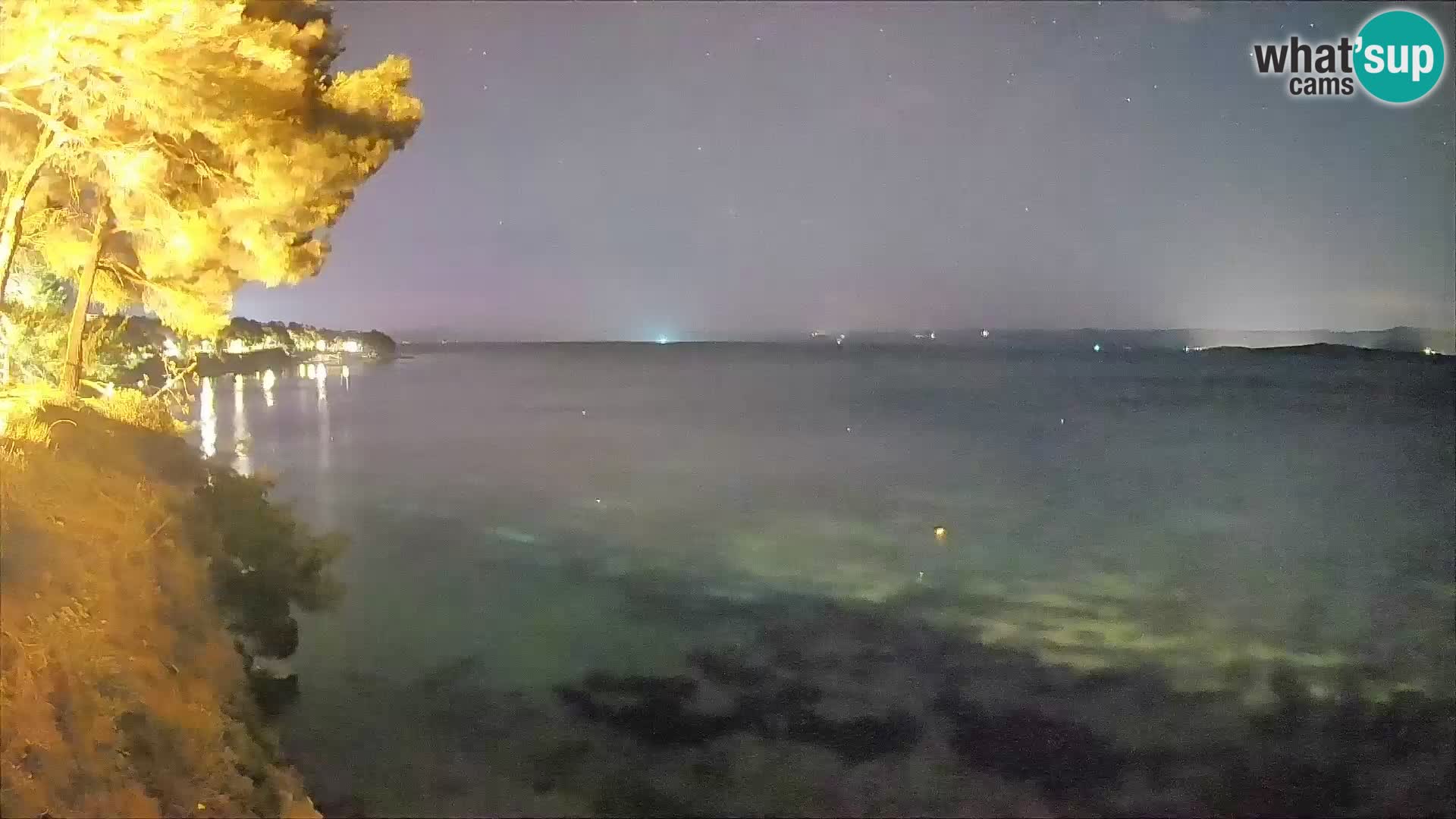 Webcam Spiaggia Potočine Bol – Vista live sulla spiaggia Borak, Isola di Brač