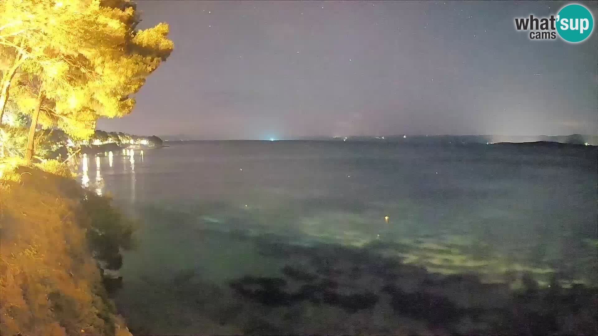 Webcam Spiaggia Potočine Bol – Vista live sulla spiaggia Borak, Isola di Brač