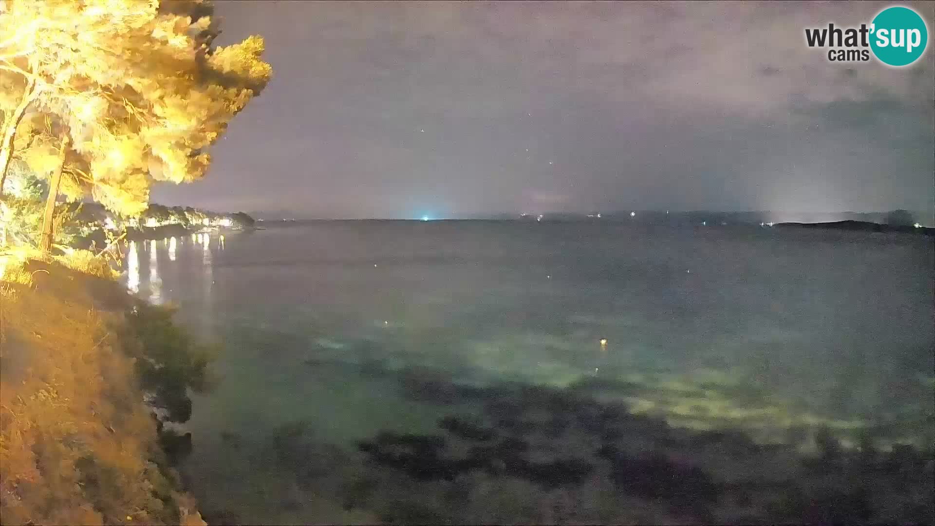 Web kamera Potočine Bol – Pogled uživo na plažu Borak, otok Brač