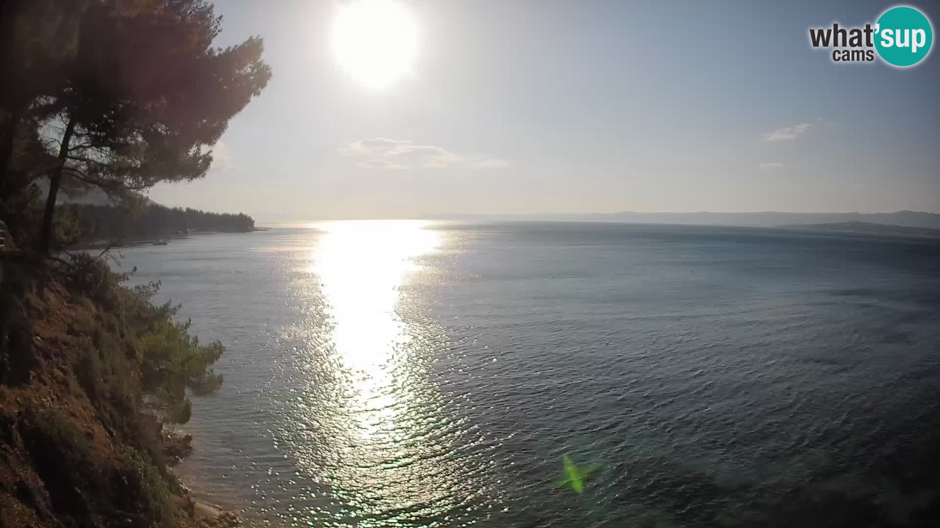 Spletna kamera Plaža Potočine Bol – Pogled v živo na plažo Borak, otok Brač