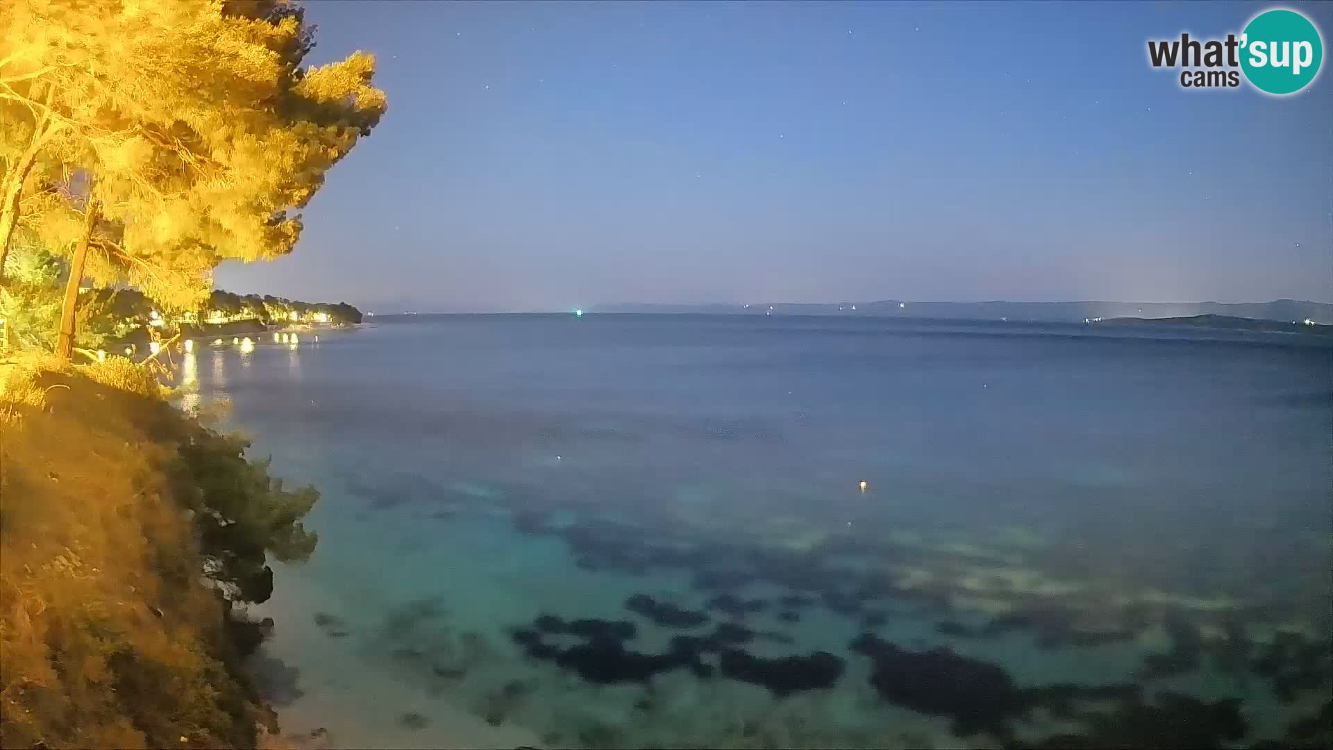 Web kamera Potočine Bol – Pogled uživo na plažu Borak, otok Brač
