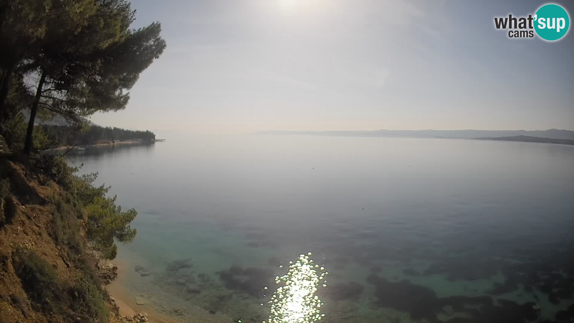 Spletna kamera Plaža Potočine Bol – Pogled v živo na plažo Borak, otok Brač