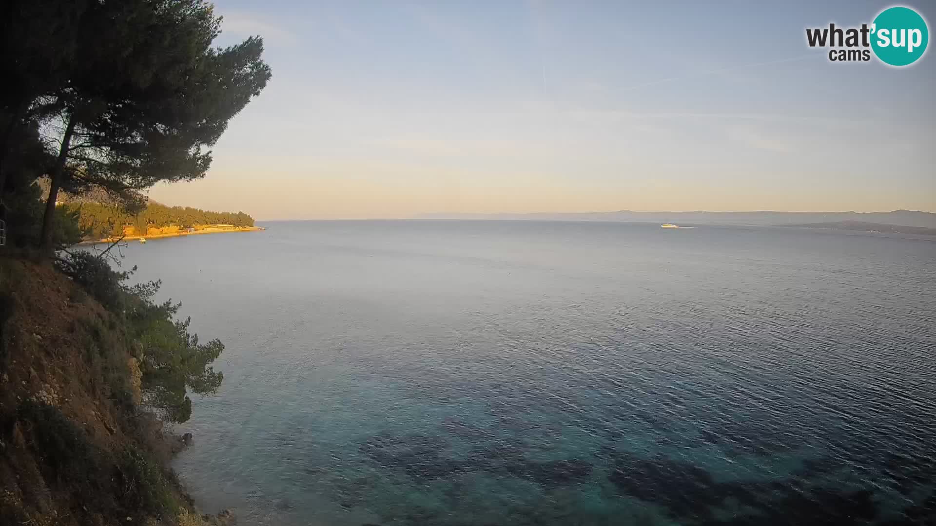 Web kamera Potočine Bol – Pogled uživo na plažu Borak, otok Brač