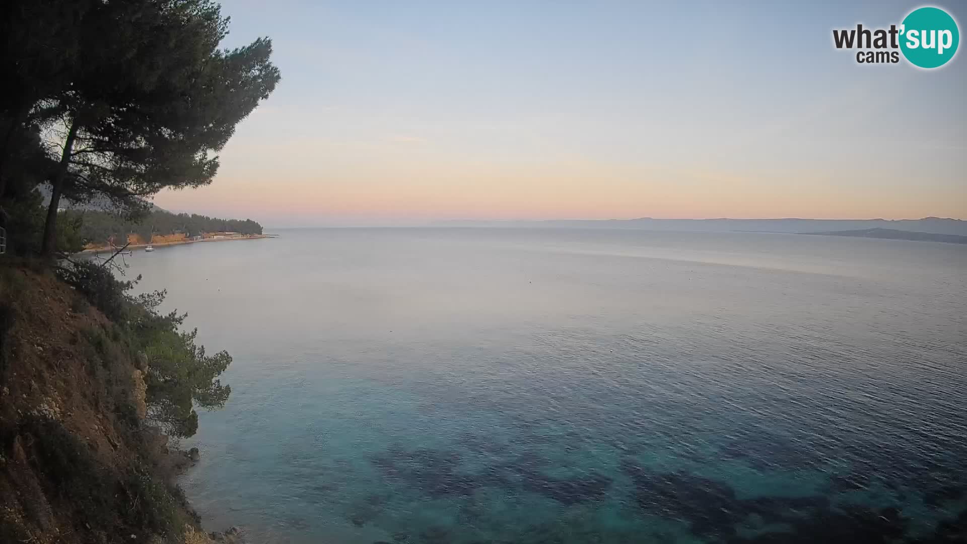 Web kamera Potočine Bol – Pogled uživo na plažu Borak, otok Brač