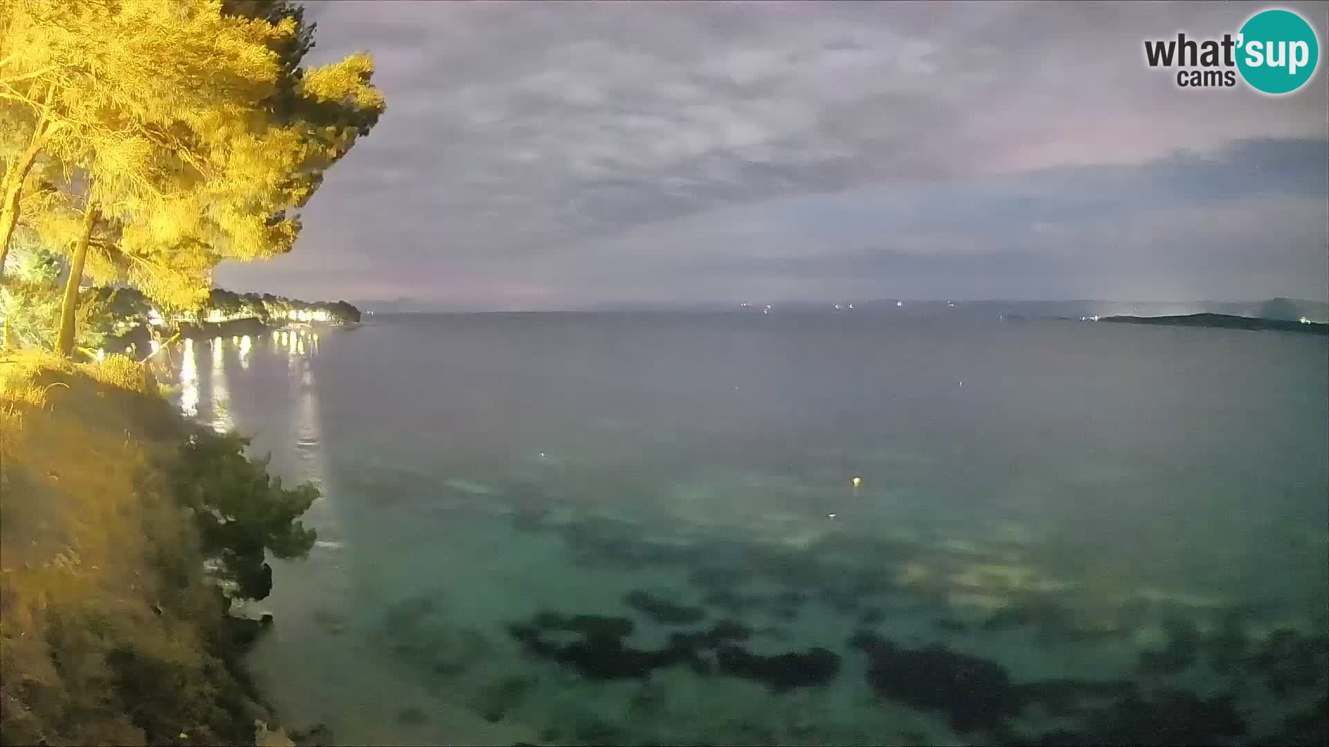 Web kamera Potočine Bol – Pogled uživo na plažu Borak, otok Brač