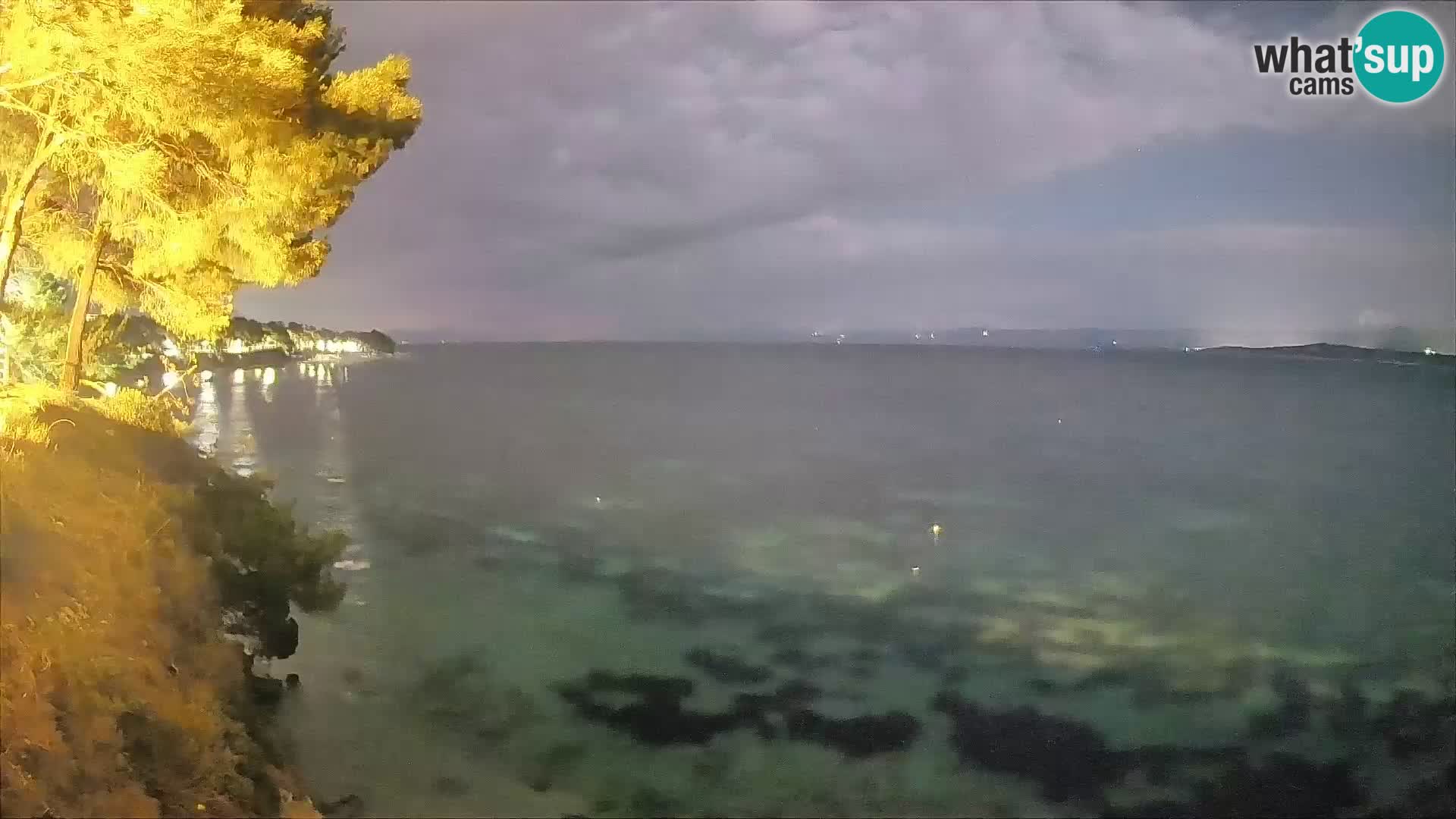 Web kamera Potočine Bol – Pogled uživo na plažu Borak, otok Brač