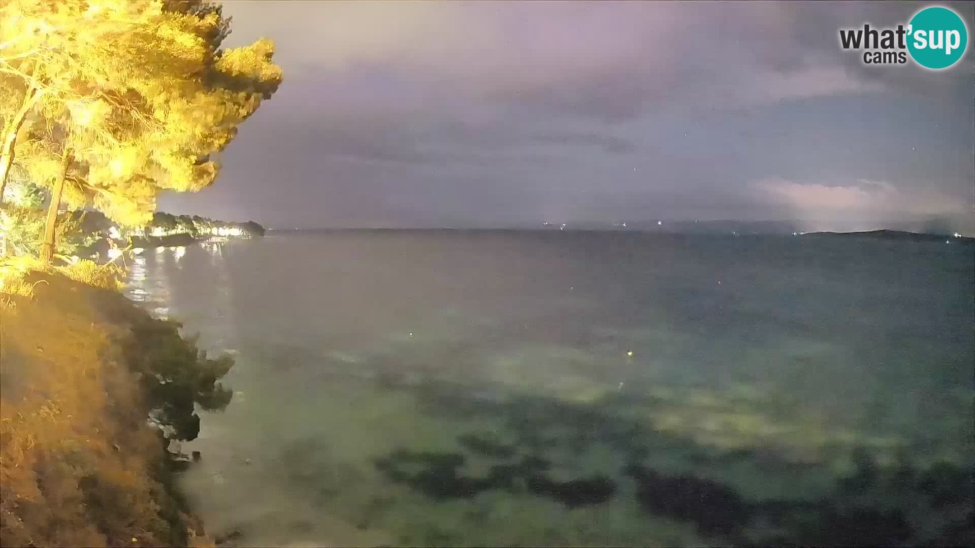 Web kamera Potočine Bol – Pogled uživo na plažu Borak, otok Brač