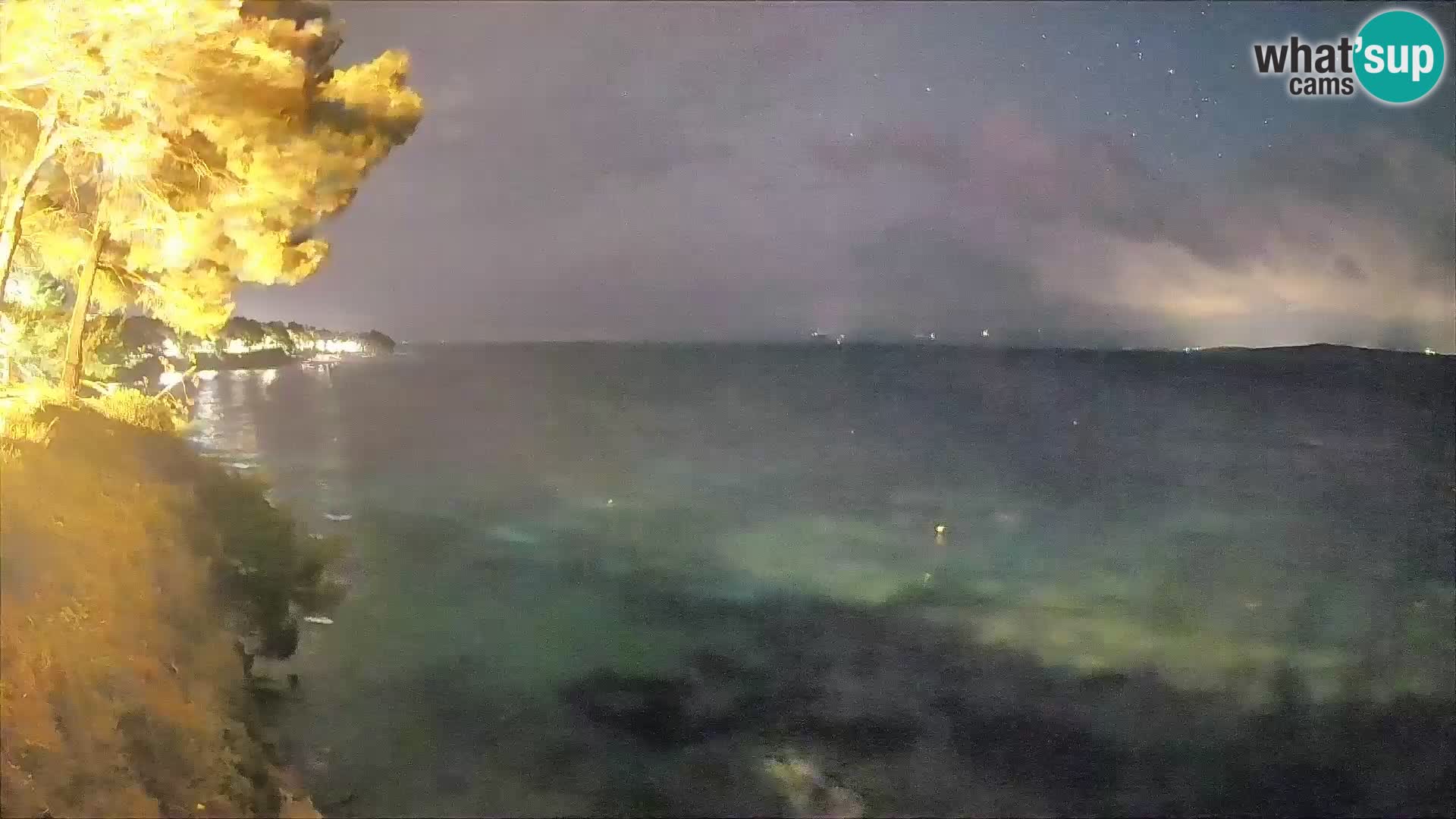 Webcam Spiaggia Potočine Bol – Vista live sulla spiaggia Borak, Isola di Brač