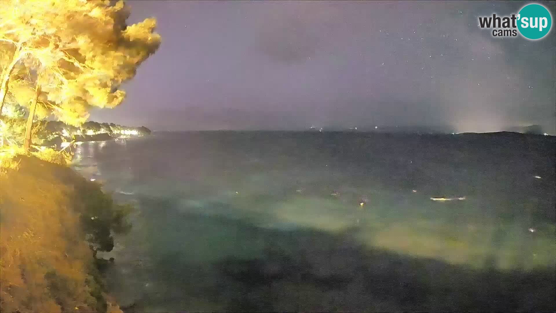 Webcam Spiaggia Potočine Bol – Vista live sulla spiaggia Borak, Isola di Brač