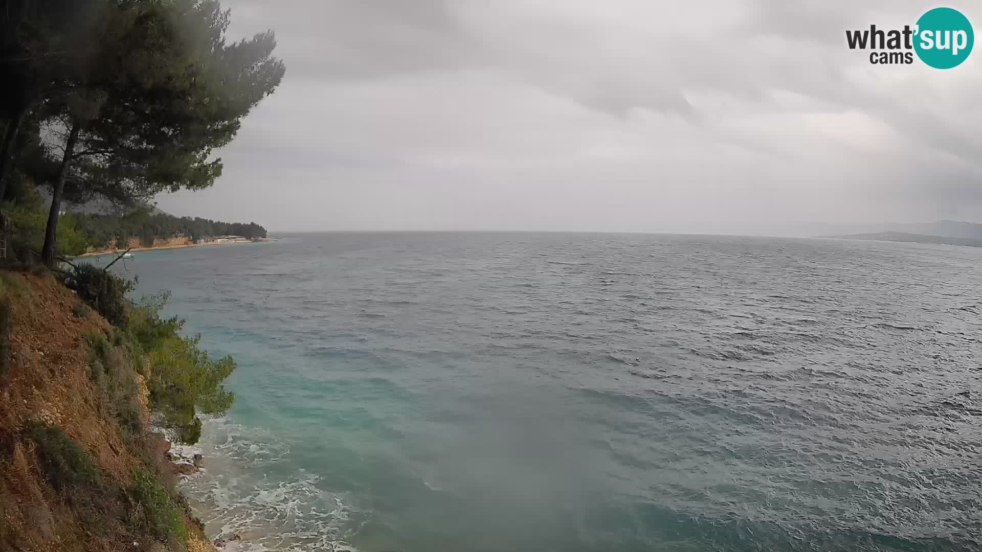 Spletna kamera Plaža Potočine Bol – Pogled v živo na plažo Borak, otok Brač