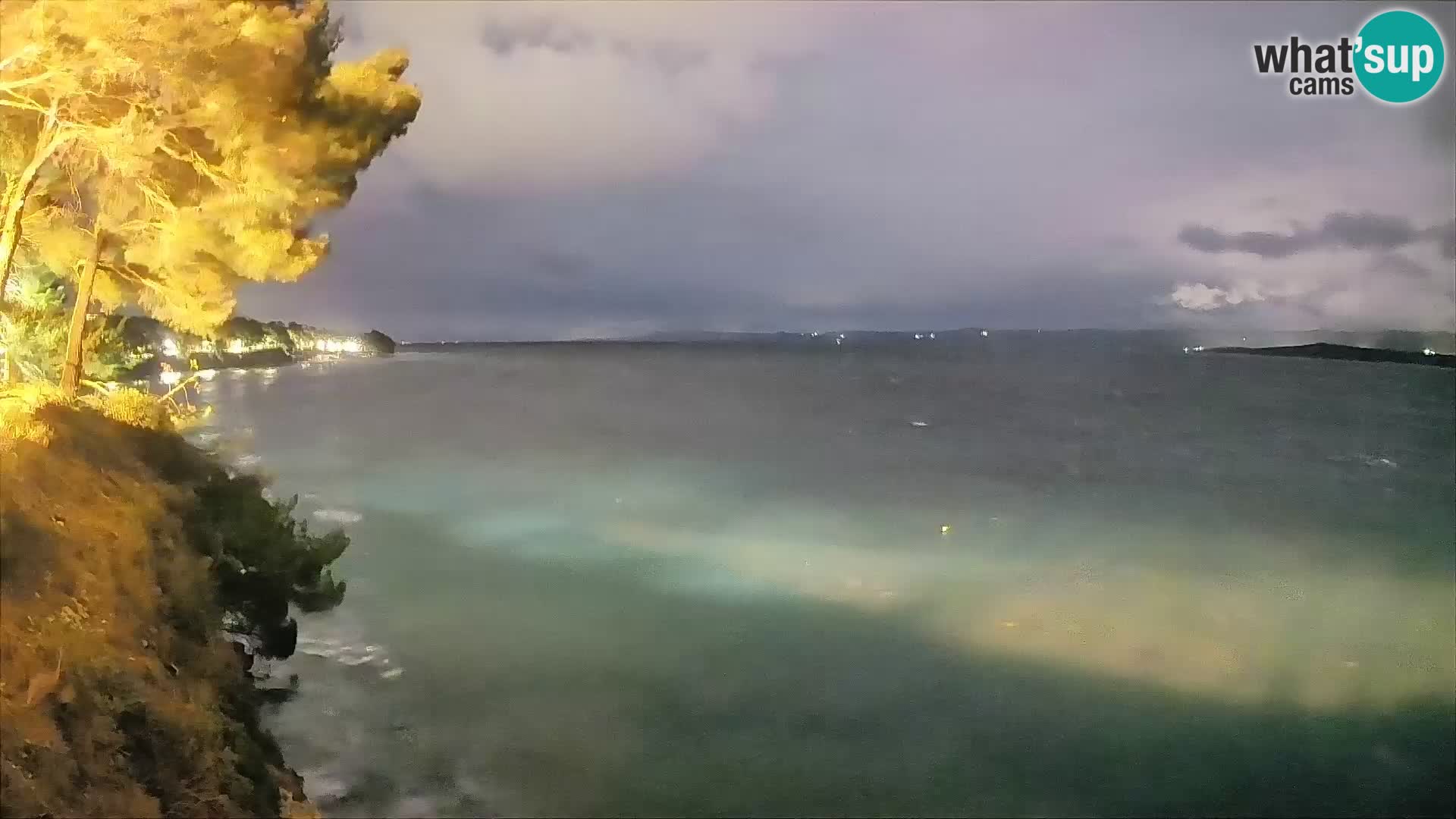 Web kamera Potočine Bol – Pogled uživo na plažu Borak, otok Brač