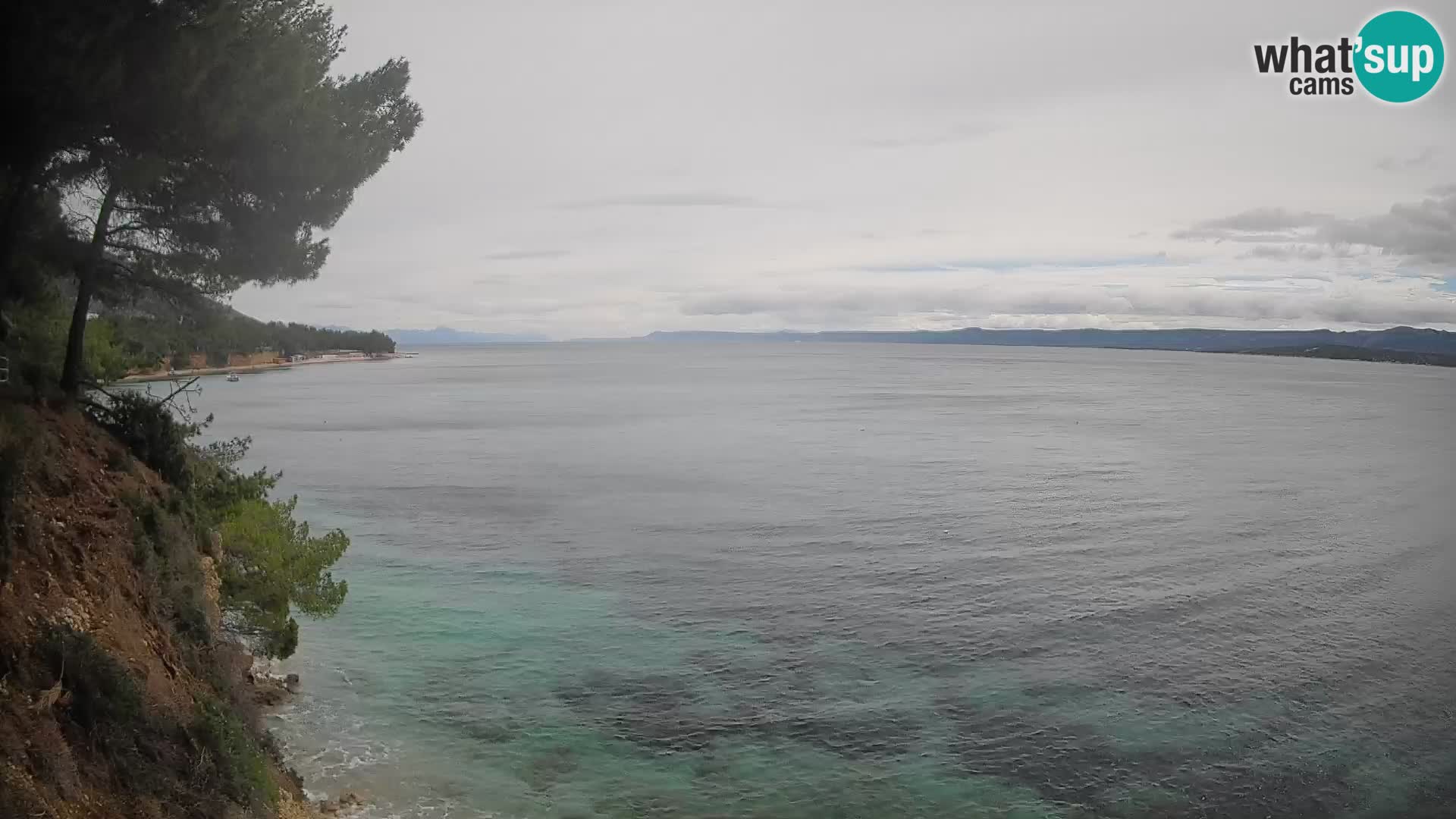 Spletna kamera Plaža Potočine Bol – Pogled v živo na plažo Borak, otok Brač