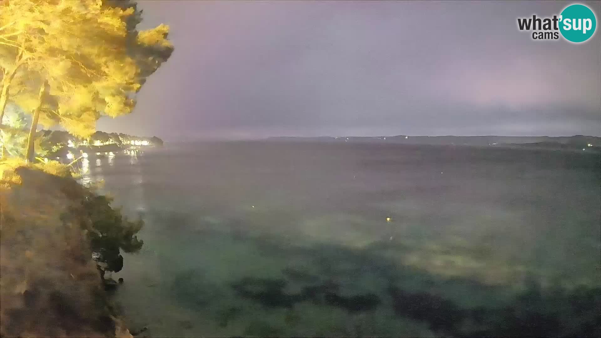 Webcam Spiaggia Potočine Bol – Vista live sulla spiaggia Borak, Isola di Brač