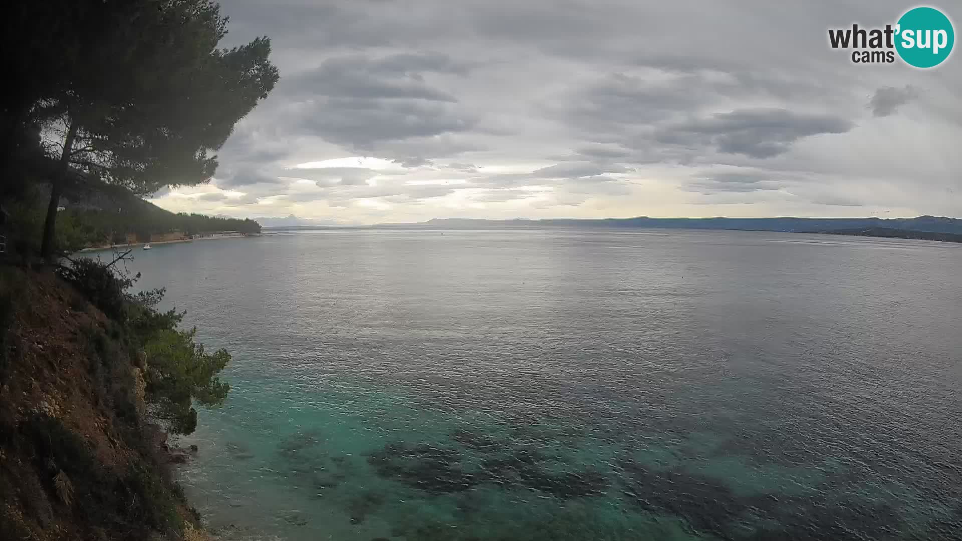 Web kamera Potočine Bol – Pogled uživo na plažu Borak, otok Brač