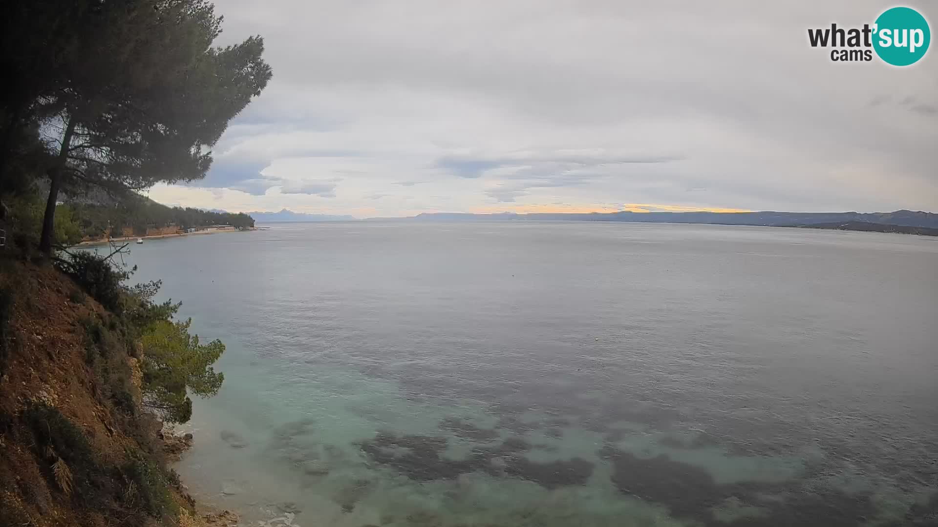 Web kamera Potočine Bol – Pogled uživo na plažu Borak, otok Brač