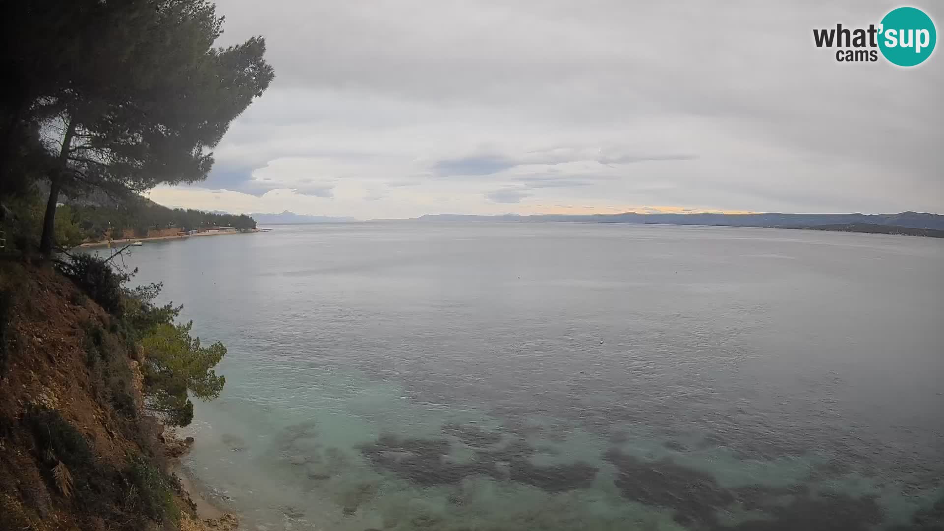 Webcam Spiaggia Potočine Bol – Vista live sulla spiaggia Borak, Isola di Brač