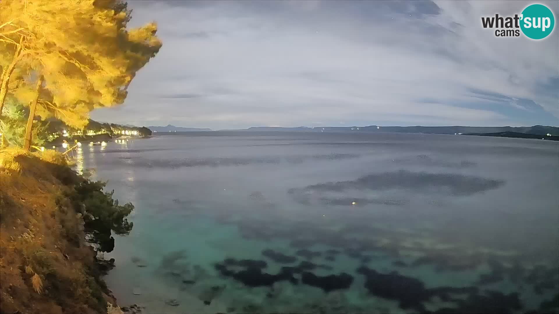 Web kamera Potočine Bol – Pogled uživo na plažu Borak, otok Brač